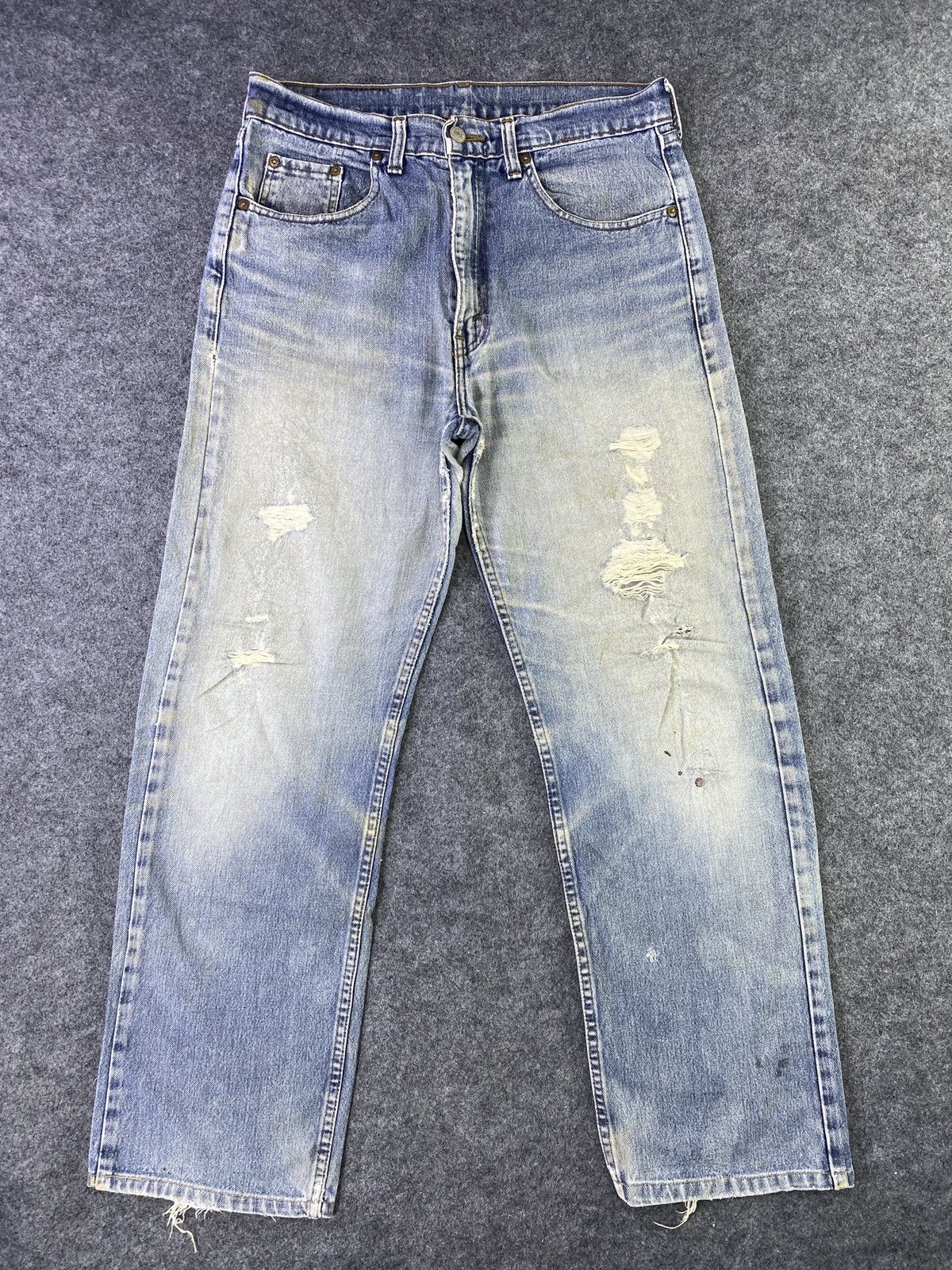 image of Vintage Levis 509 Distress Blue Wash Jeans - J930, Men's (Size 32)