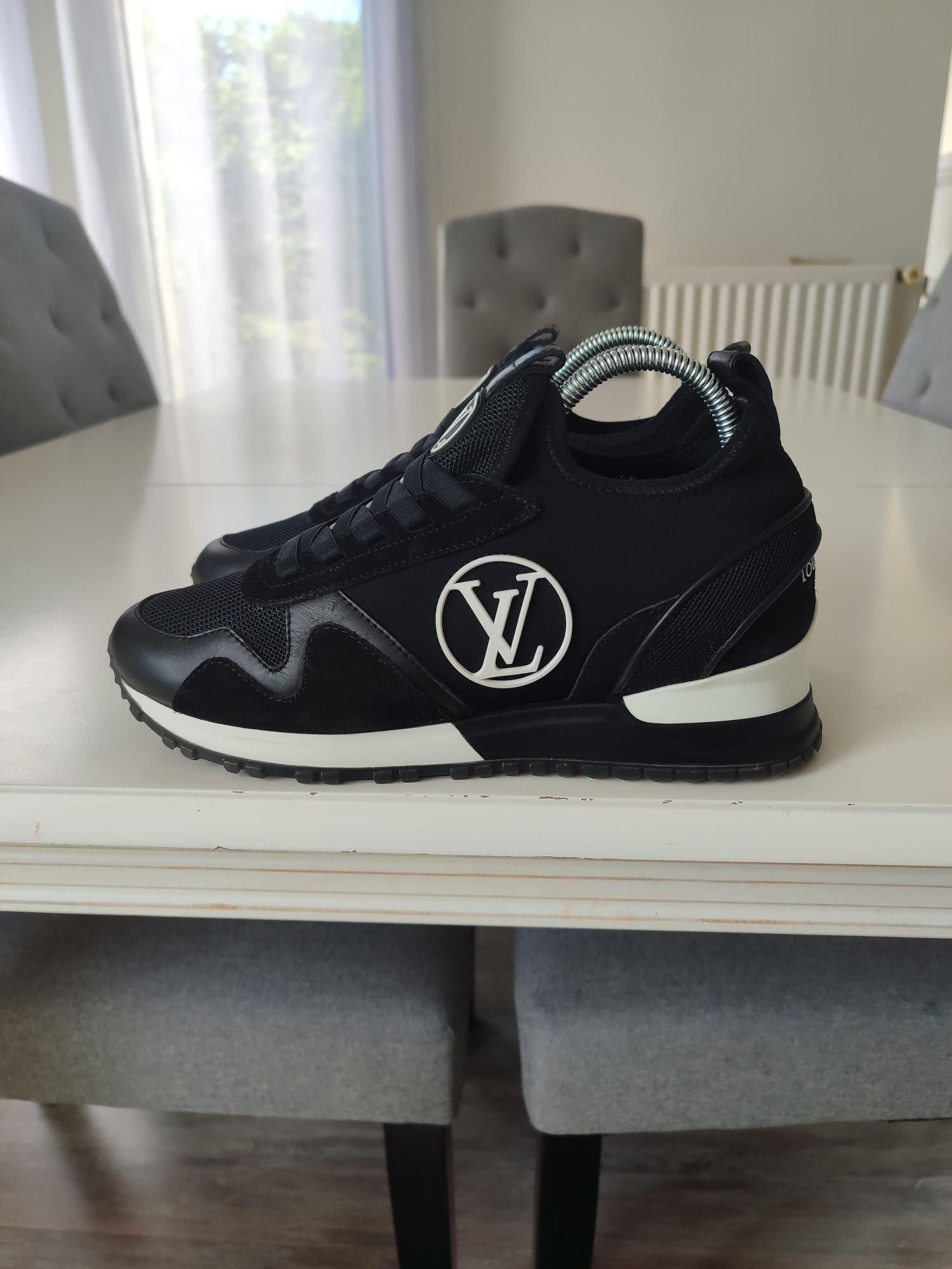 Louis Vuitton BASKETS LOUIS VUITTON SLIP ON RUN AWAY Size US 6 / IT 36 - 1 Thumbnail
