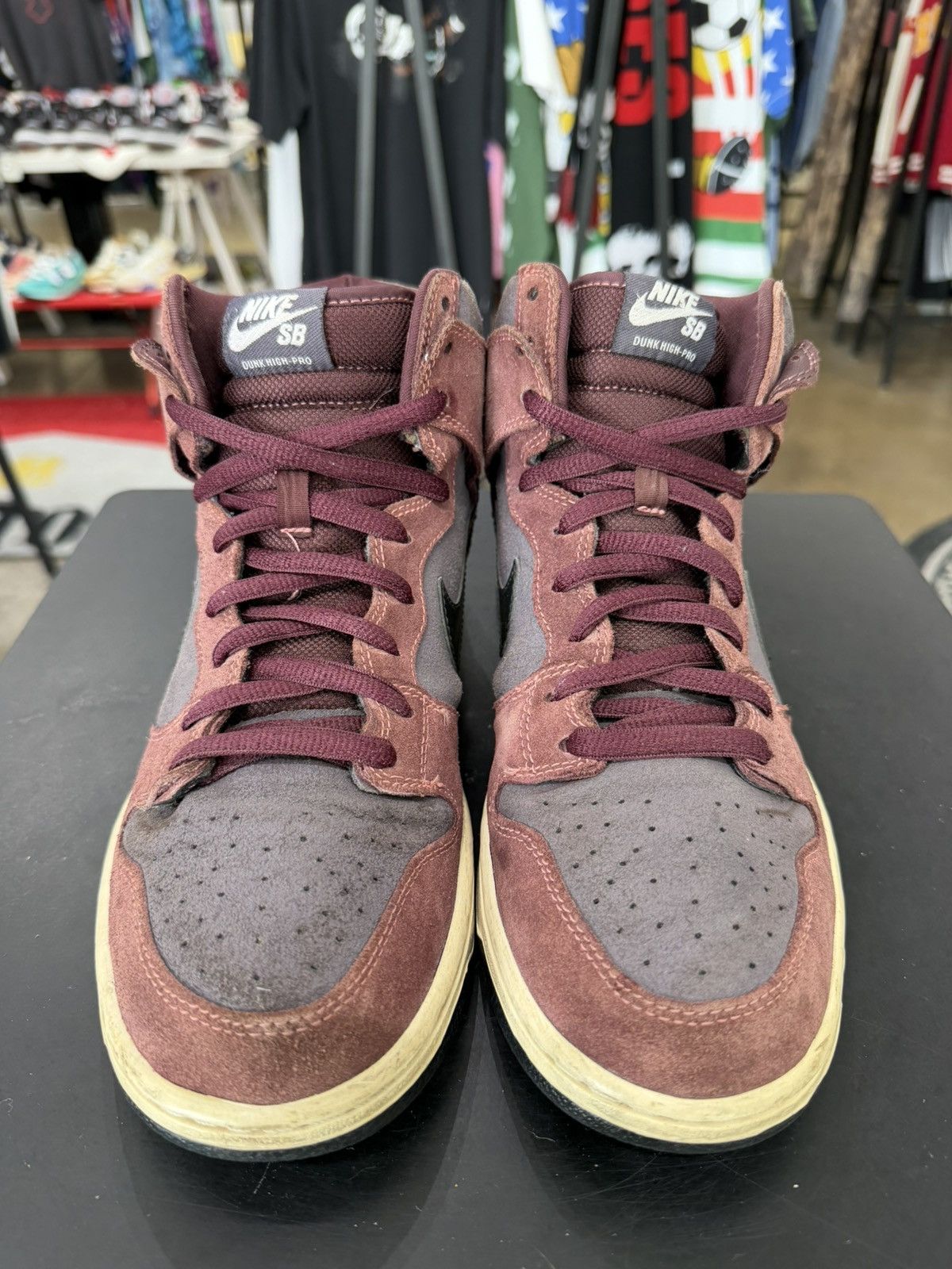 Nike Nike SB Dunk High Deep Burgundy Gridiron Size 9.5 Size US 9.5 / EU 42-43 - 2 Thumbnail
