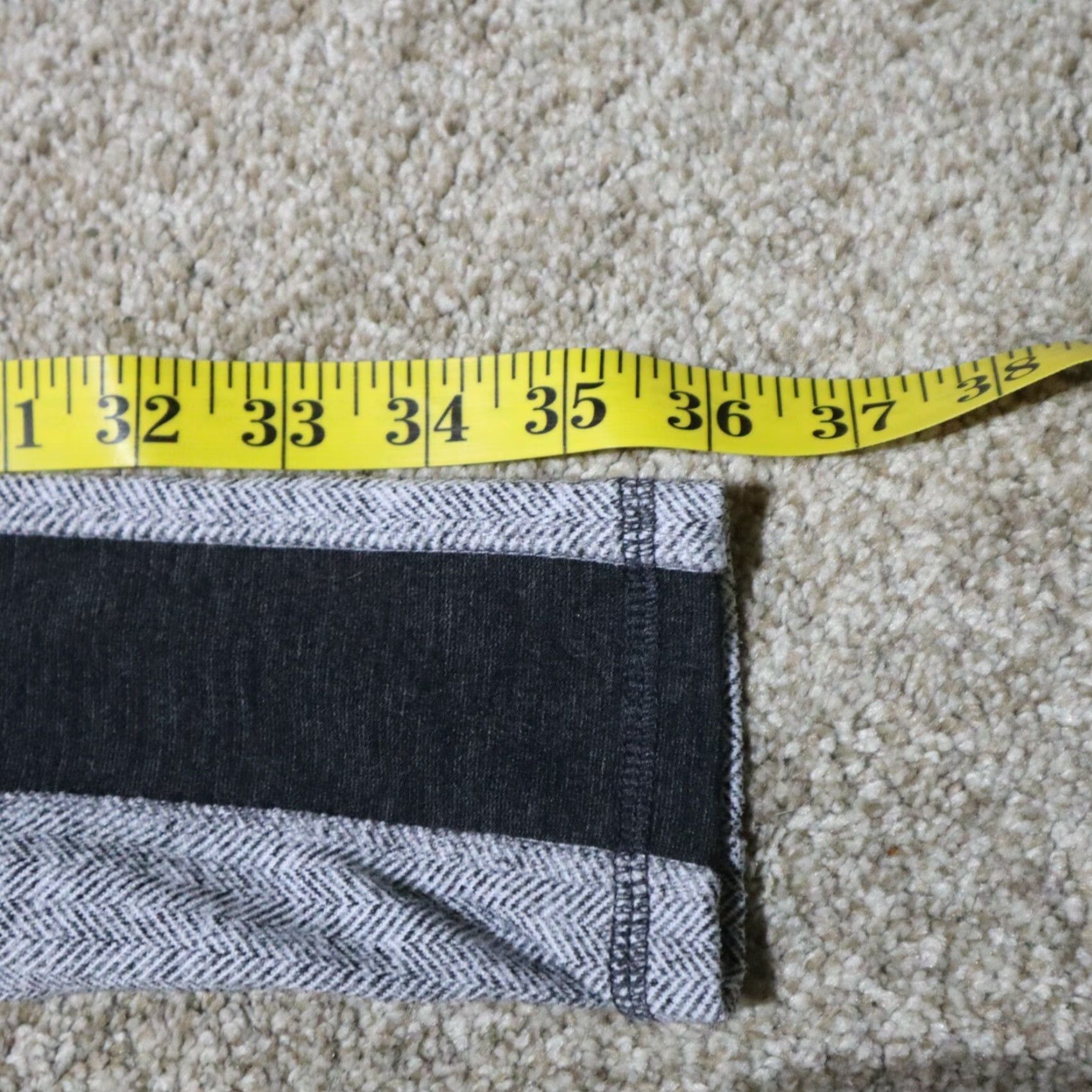 Champion Champion Compression Capri Legging Short Gym Active Gray Women's Size S Small shorts Size 28" / US 6 / IT 42 - 5 Thumbnail