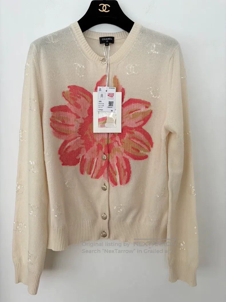 Chanel Chanel Spring and Summer Double C Sequin Floral Cashmere C Size XS / US 0-2 / IT 36-38 - 1 Thumbnail