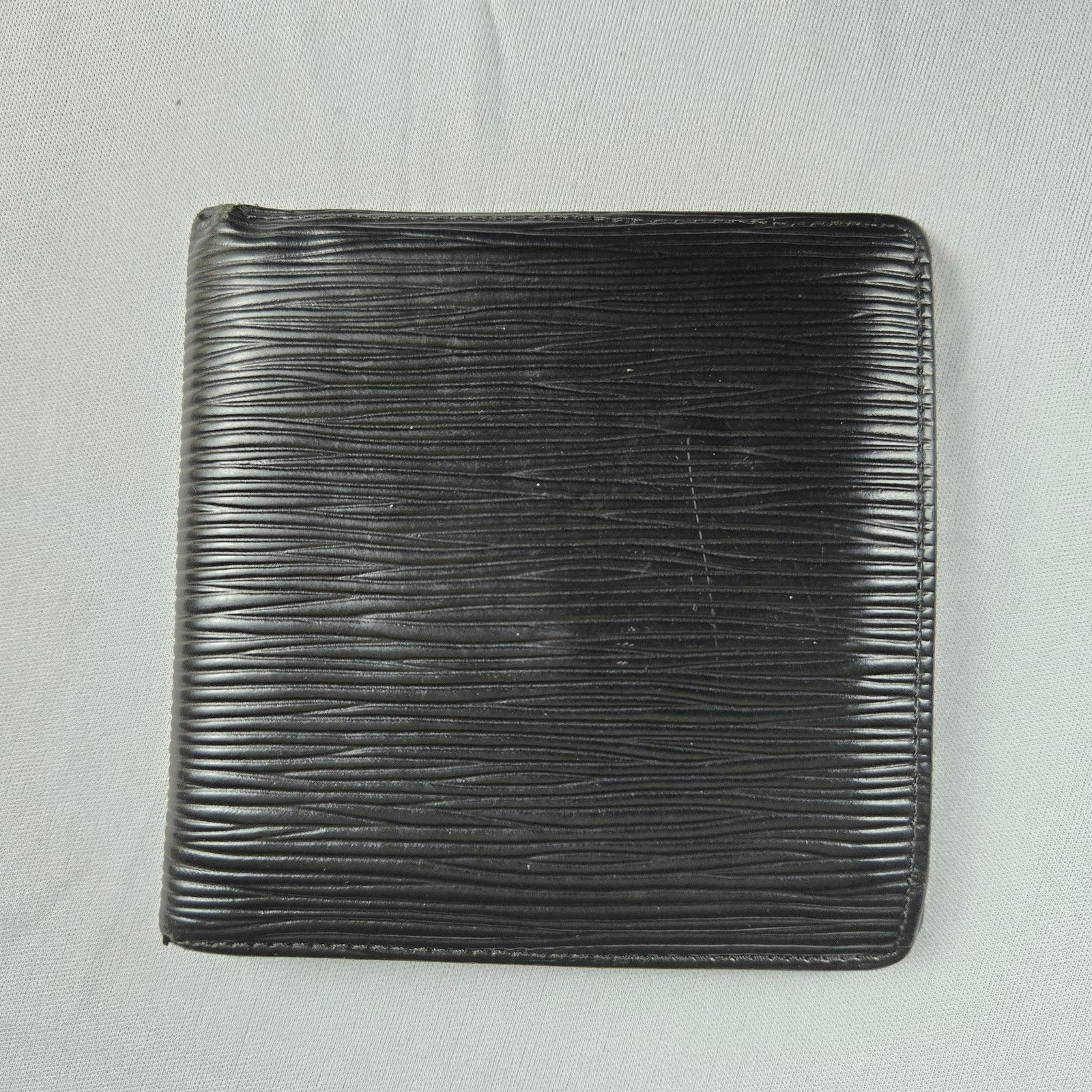 Louis Vuitton Louis Vuitton Black Leather Epi Bifold Wallet Size ONE SIZE - 11 Thumbnail