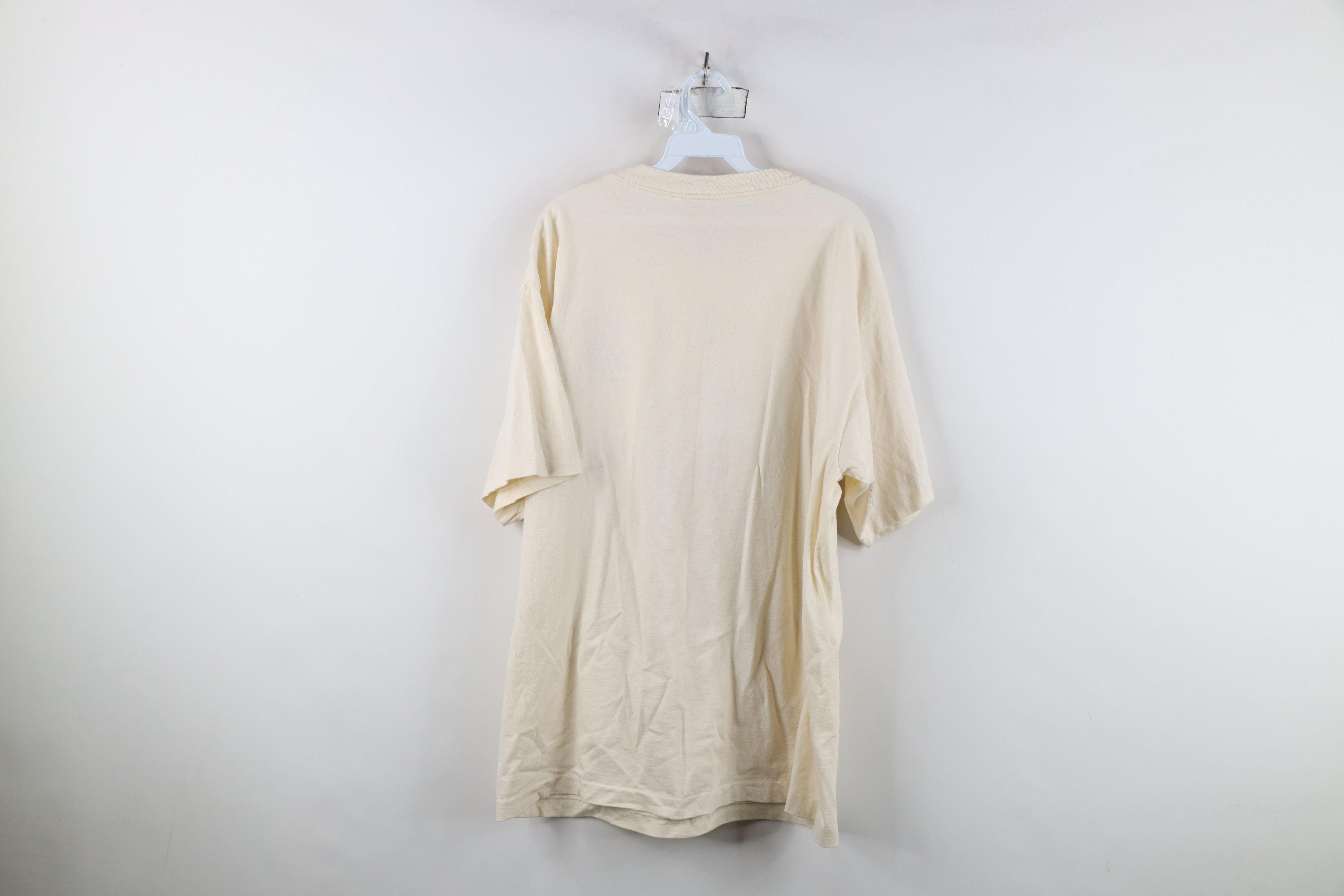 Vintage Vintage 90s Streetwear Species Panda Bear T-Shirt USA Size US XXL / EU 58 / 5 - 13 Thumbnail