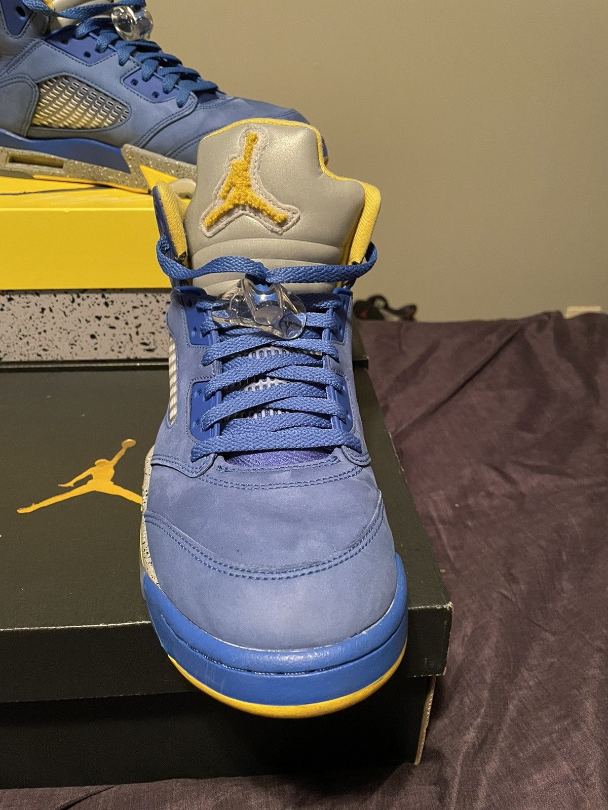 Jordan Brand Jordan 5 Laney Size US 10.5 / EU 43-44 - 2 Thumbnail