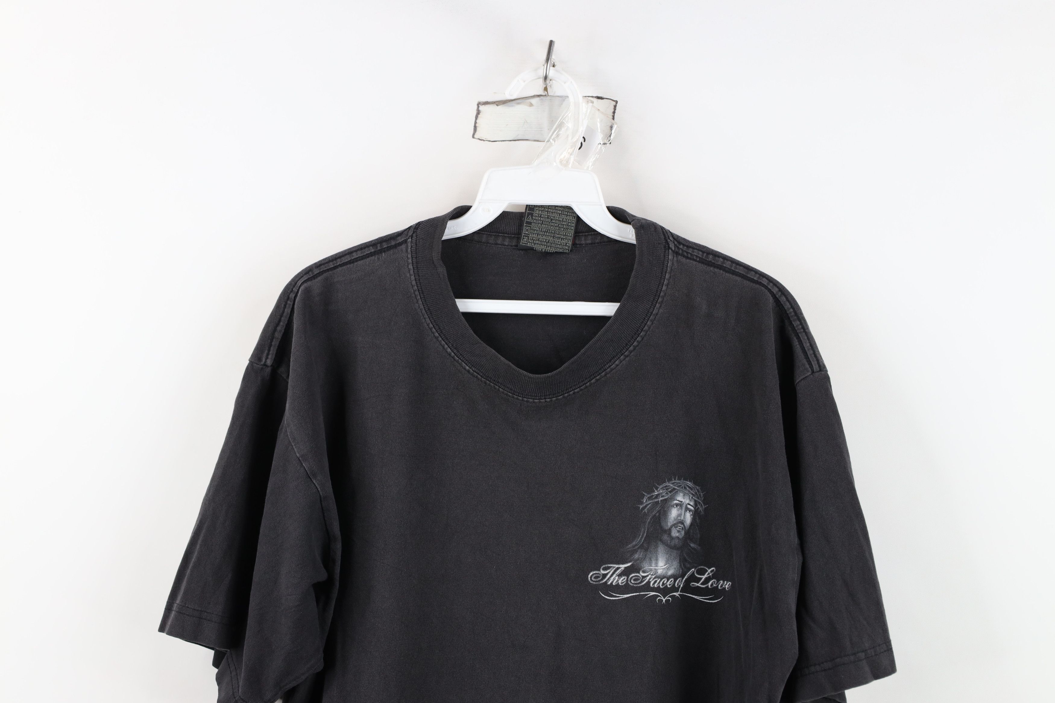 Vintage Vintage Y2K Streetwear Jesus The Face of Love T-Shirt Size US L / EU 52-54 / 3 - 2 Thumbnail