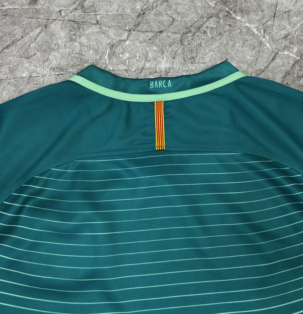 Nike Barcelona Nike 2016-2017 Third Football Soccer Jersey Sz XL Size US XL / EU 56 / 4 - 10 Thumbnail