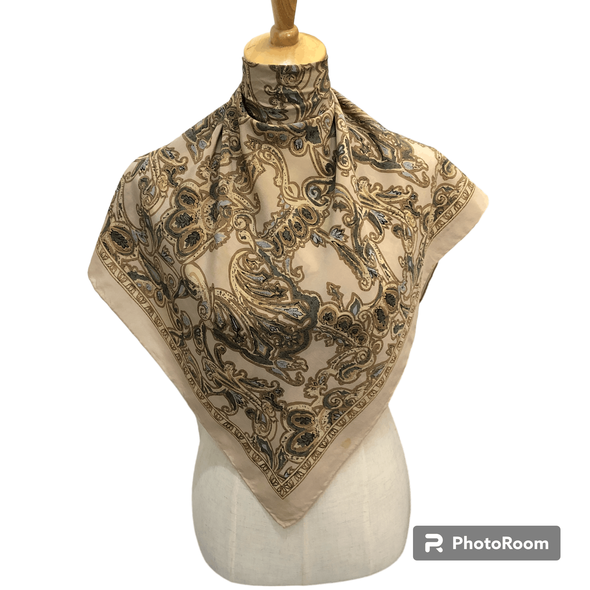 Japanese Brand Vintage Luxury Floral Silk Scarf M1273 Size ONE SIZE - 1 Thumbnail