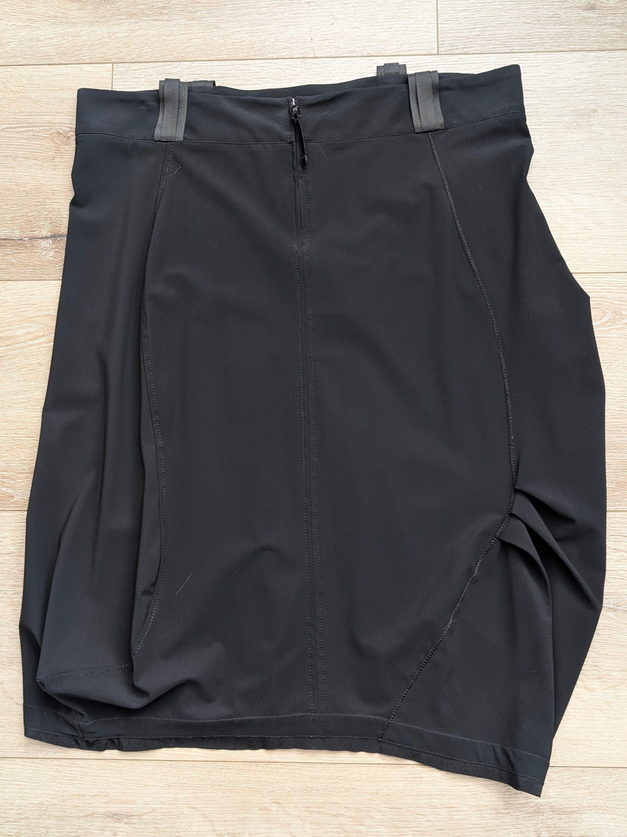Marithe + Francois Girbaud Marithe Francois Girbaud VTG Blk Womens Curve Skirt Size 12 Size 34" / US 12 / IT 48 - 2 Thumbnail