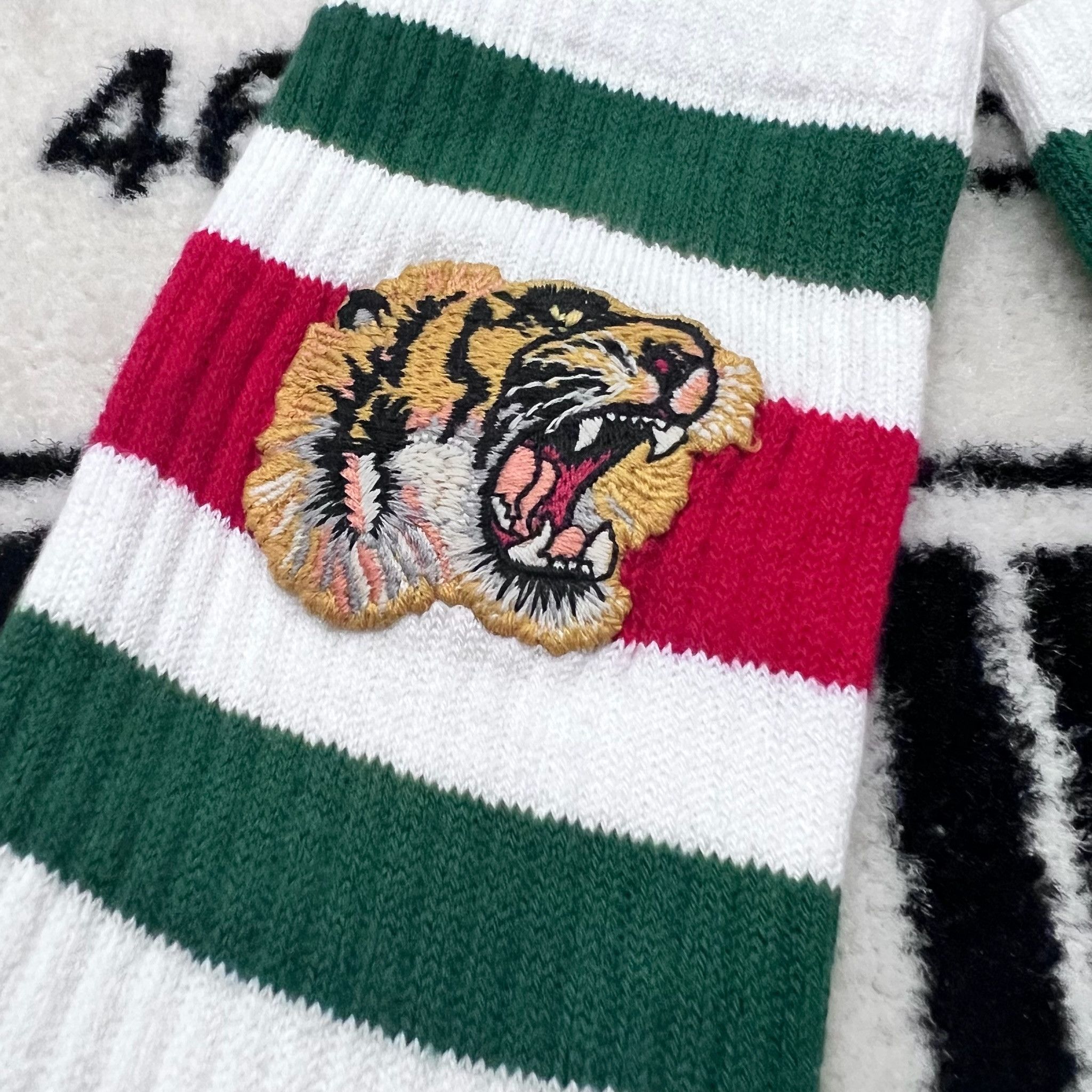Gucci NEW Gucci Tiger Embroidered Logo Striped Socks Size ONE SIZE - 3 Thumbnail