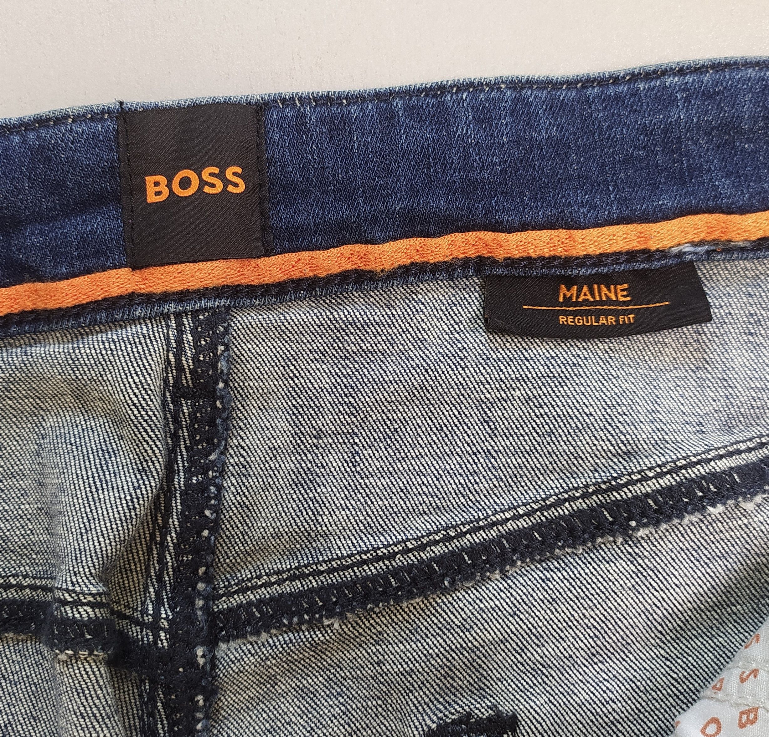 Hugo Boss HUGO BOSS MAINE Regular Fit Jeans FREE SHIPPING T/6034 Size US 36 / EU 52 - 10 Thumbnail