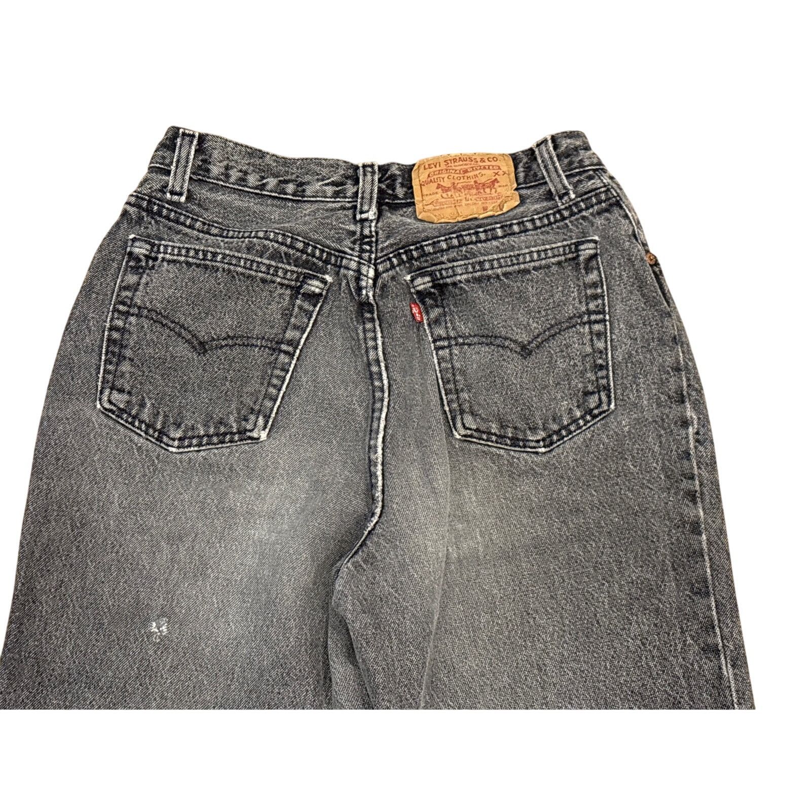 Levi's Vintage Levi’s Black electric wash Jeans 501-0601 women’s 11 Size 27" / US 4 / IT 40 - 6 Thumbnail