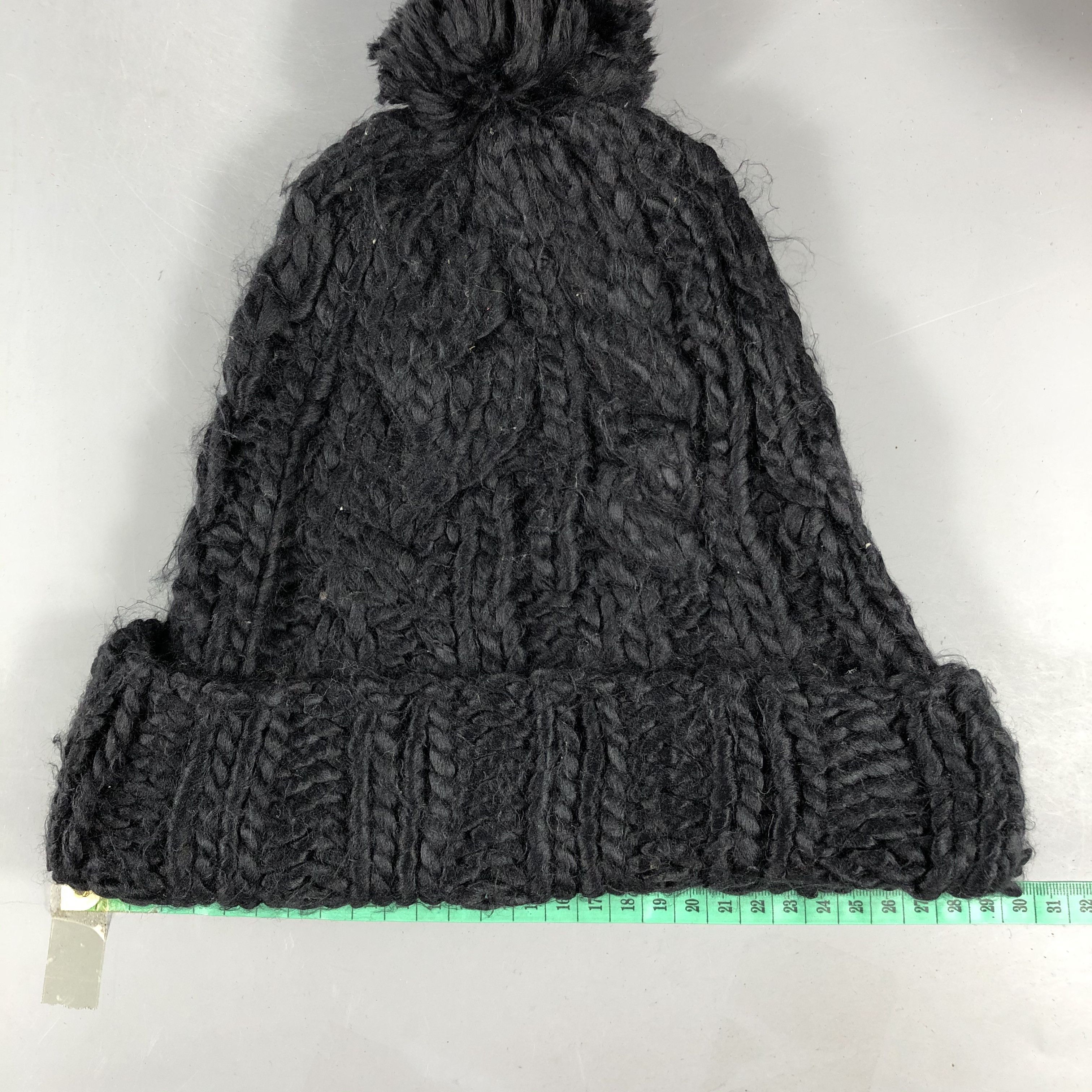 Japanese Brand Black Cable Knit Beanie Size ONE SIZE - 3 Thumbnail