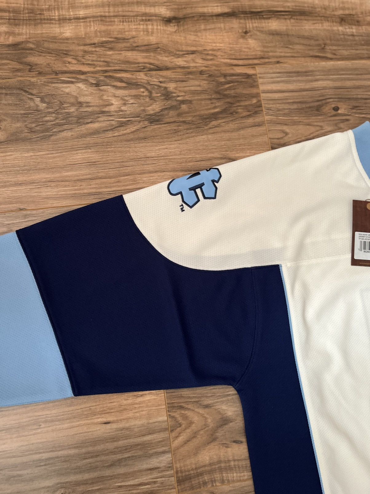 Mitchell & Ness × NCAA × Supreme Supreme Mitchell & Ness NCAA Hockey Jersey Size US XL / EU 56 / 4 - 6 Thumbnail