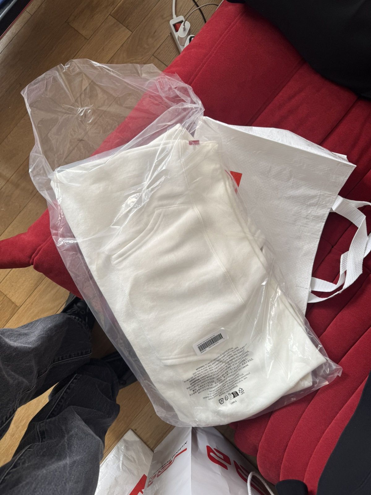Supreme supreme paris exclusive 10th anniversary hoodie sweatshirt Size US S / EU 44-46 / 1 - 12 Thumbnail