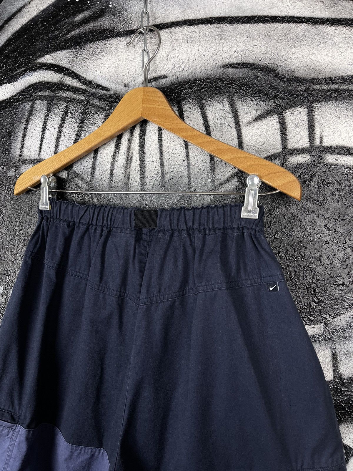 Nike Vintage Nike 90s Dark Blue Cargo Shorts Men’s Size L Size US 33 - 10 Thumbnail