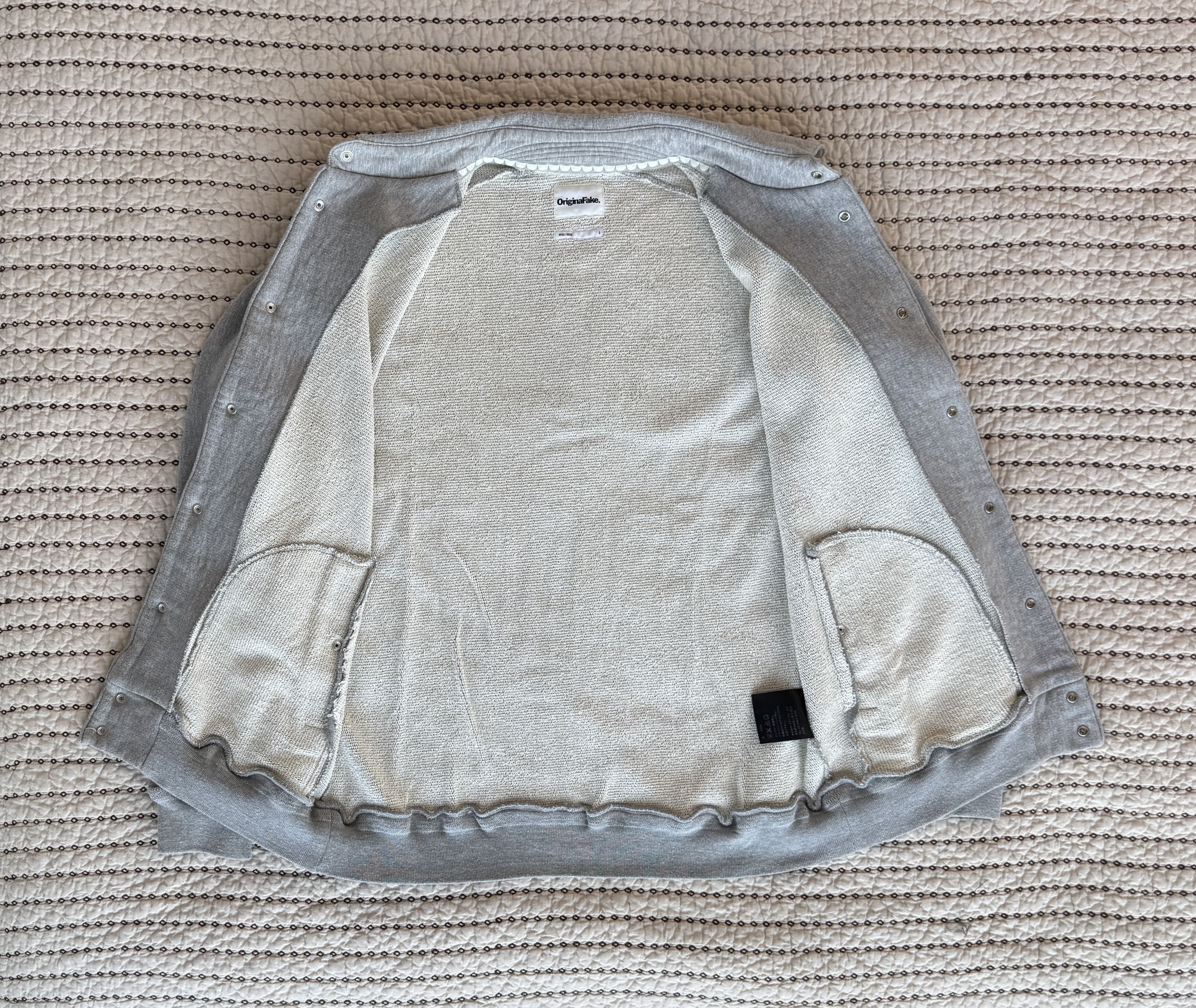 Kaws KAWS ORIGINAL FAKE RAGLAN SWEATSHIRT SNAP JACKET SZ 3 GRAY Size US L / EU 52-54 / 3 - 8 Thumbnail