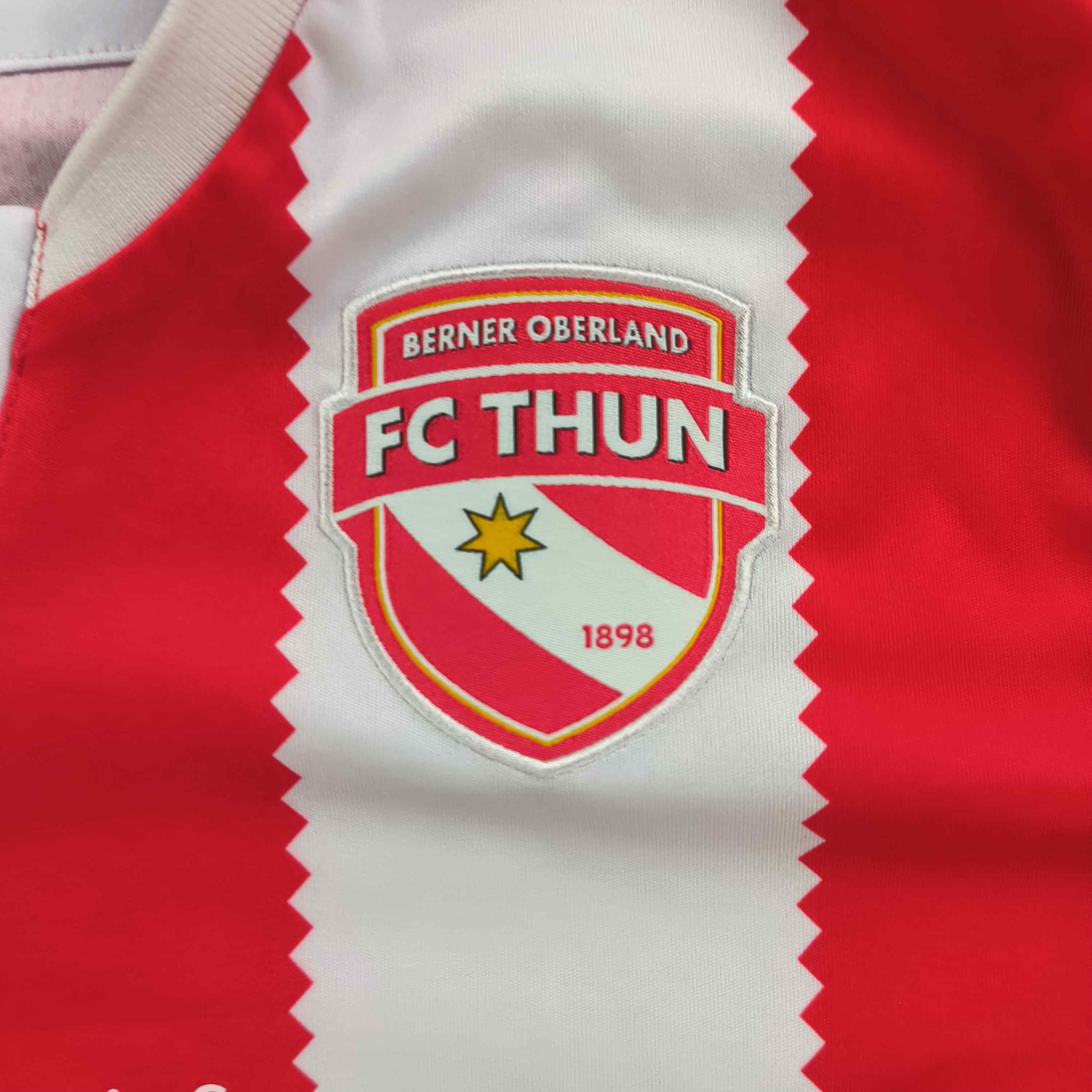 Macron FC Thun 2021-22 Macron home #4 football jersey size S Size US S / EU 44-46 / 1 - 4 Thumbnail
