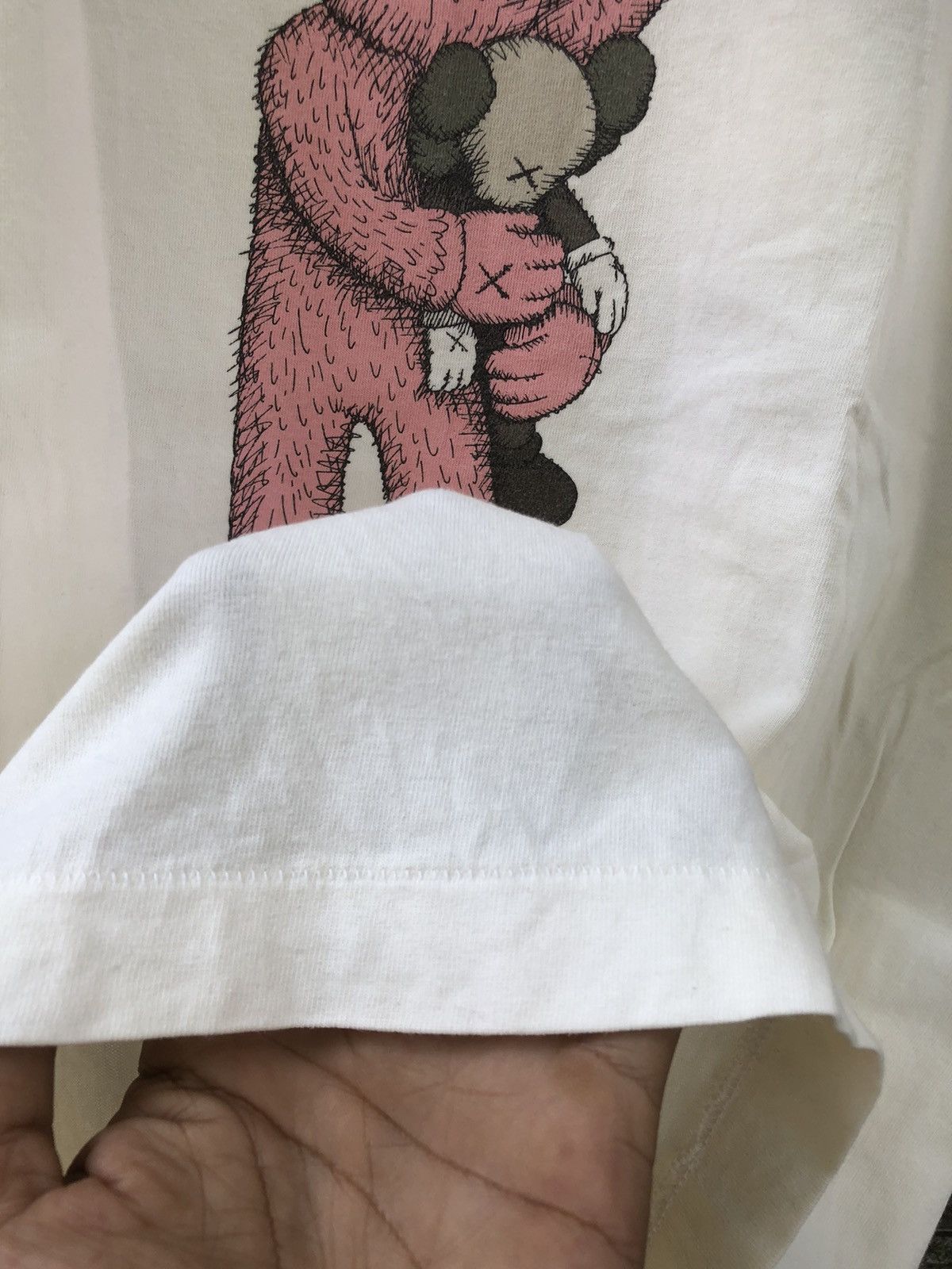 Japanese Brand UT Uniqlo X Kaws X Japanese Brands Tshirt Size US M / EU 48-50 / 2 - 11 Thumbnail