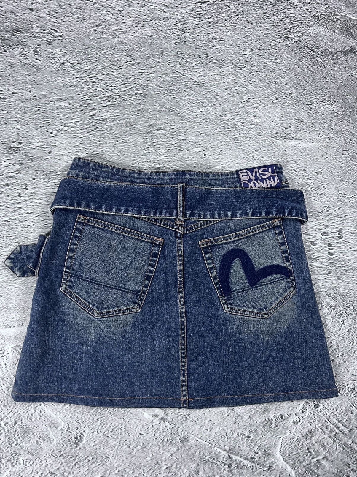 Evisu Evisu Donna vintage navy blue skirt seagulls Y2K Size 30" / US 8 / IT 44 - 1 Thumbnail