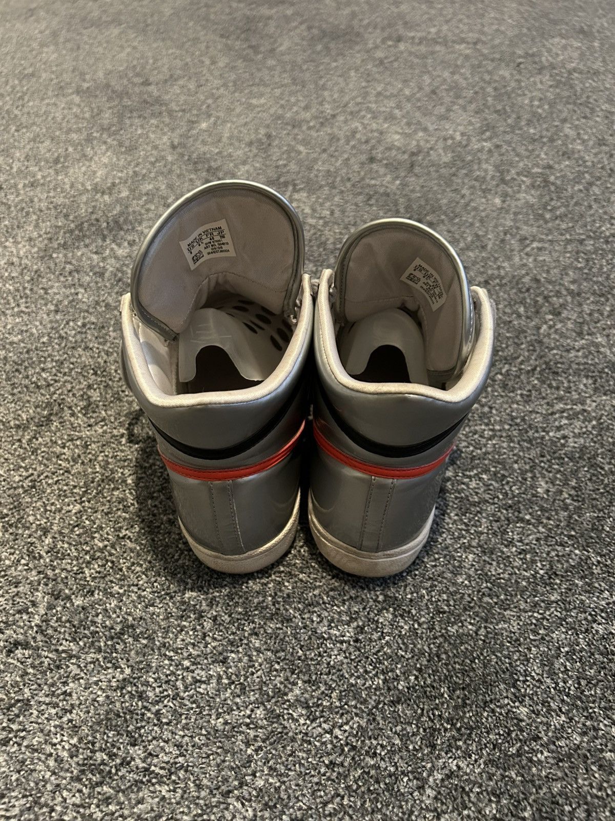 Adidas Adidas Silver High-Top Sneakers Size US 8 / EU 41 - 3 Thumbnail