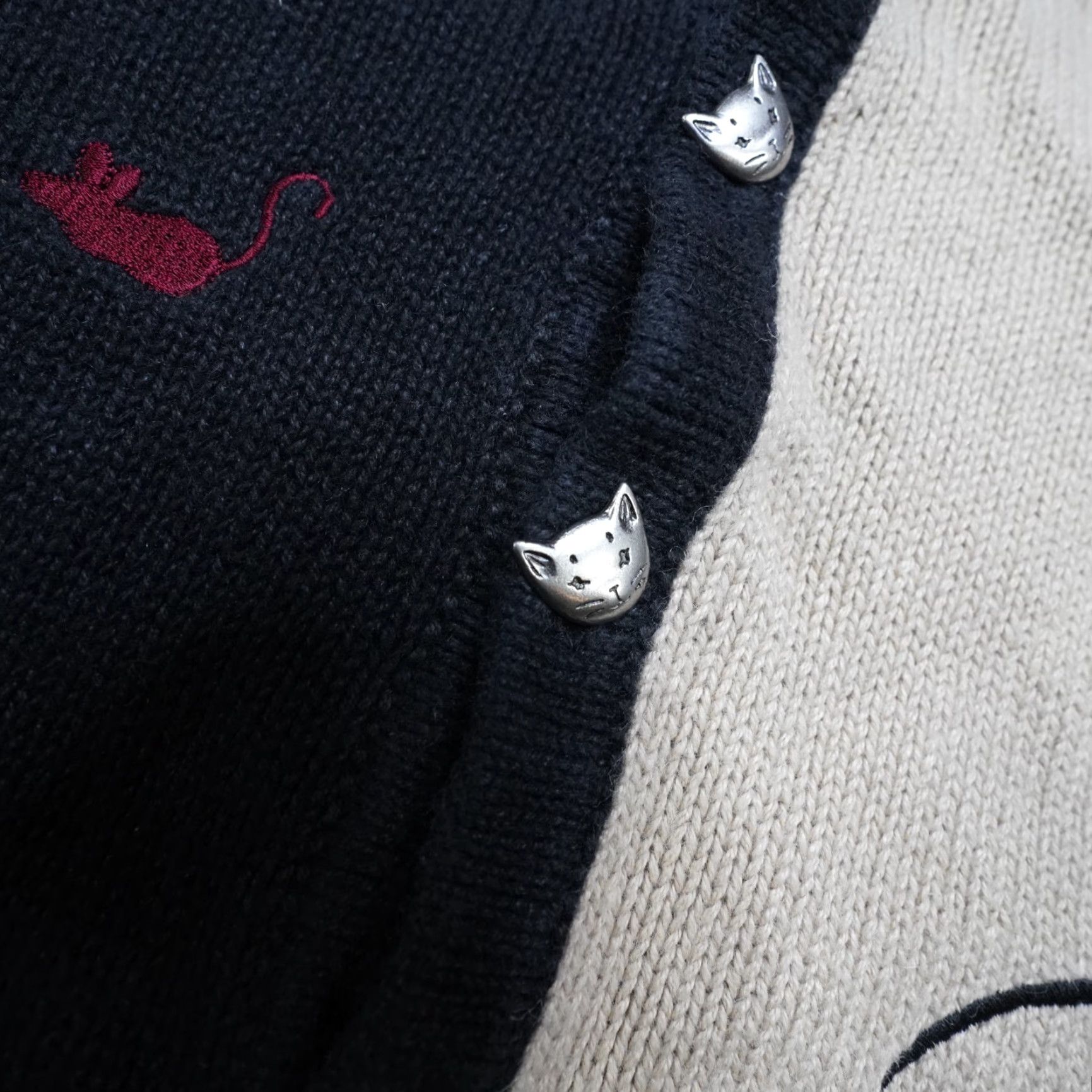 VINTAGE Christopher & Banks Cat Cardigan Women\'s M Sweater Embroidered Black Knit Cotton Long Sleeve Round Neck Casual