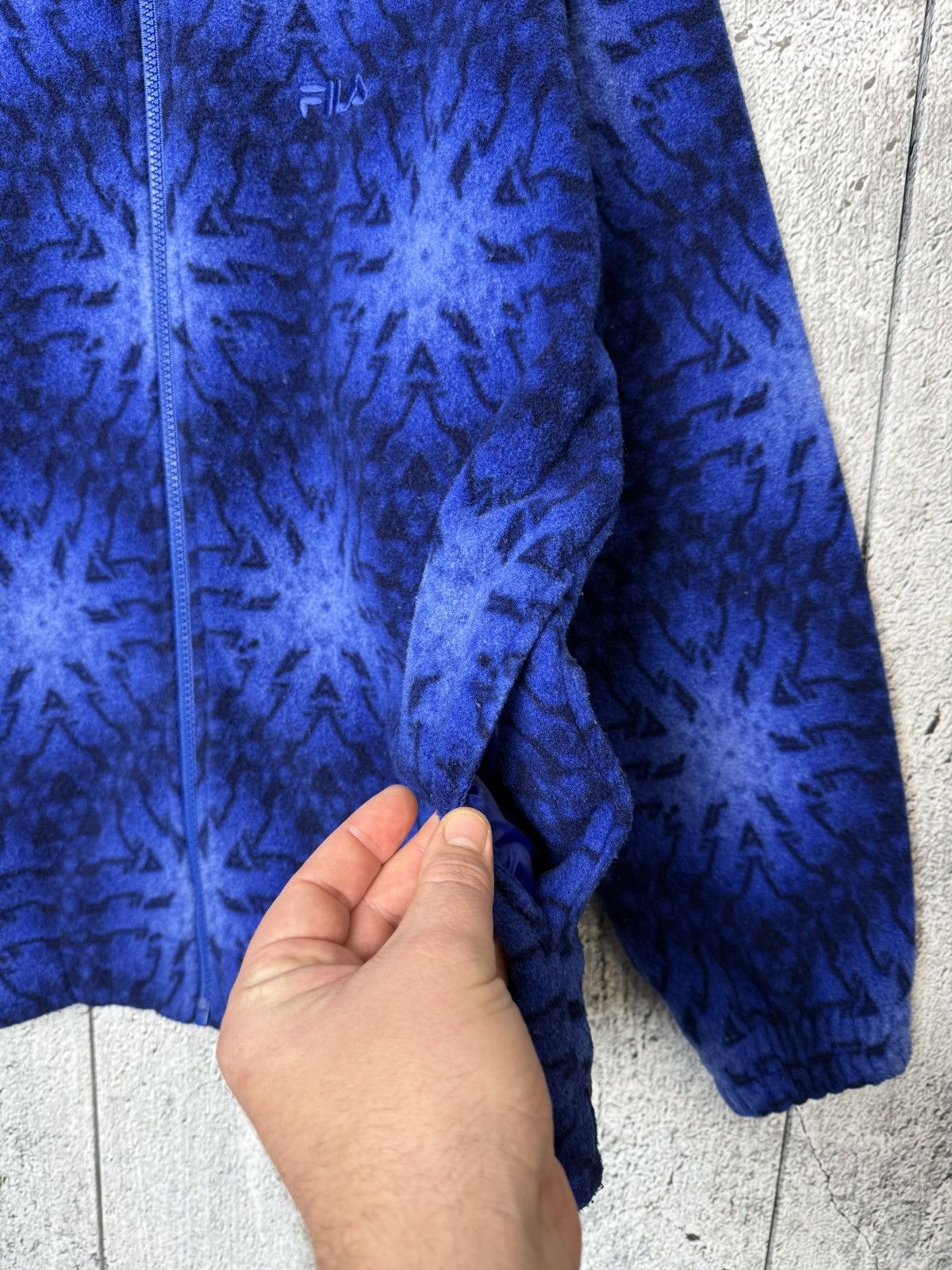 Fila Vintage FILA Abstract Pattern Fleece Jacket Made in Italy Size US L / EU 52-54 / 3 - 6 Thumbnail