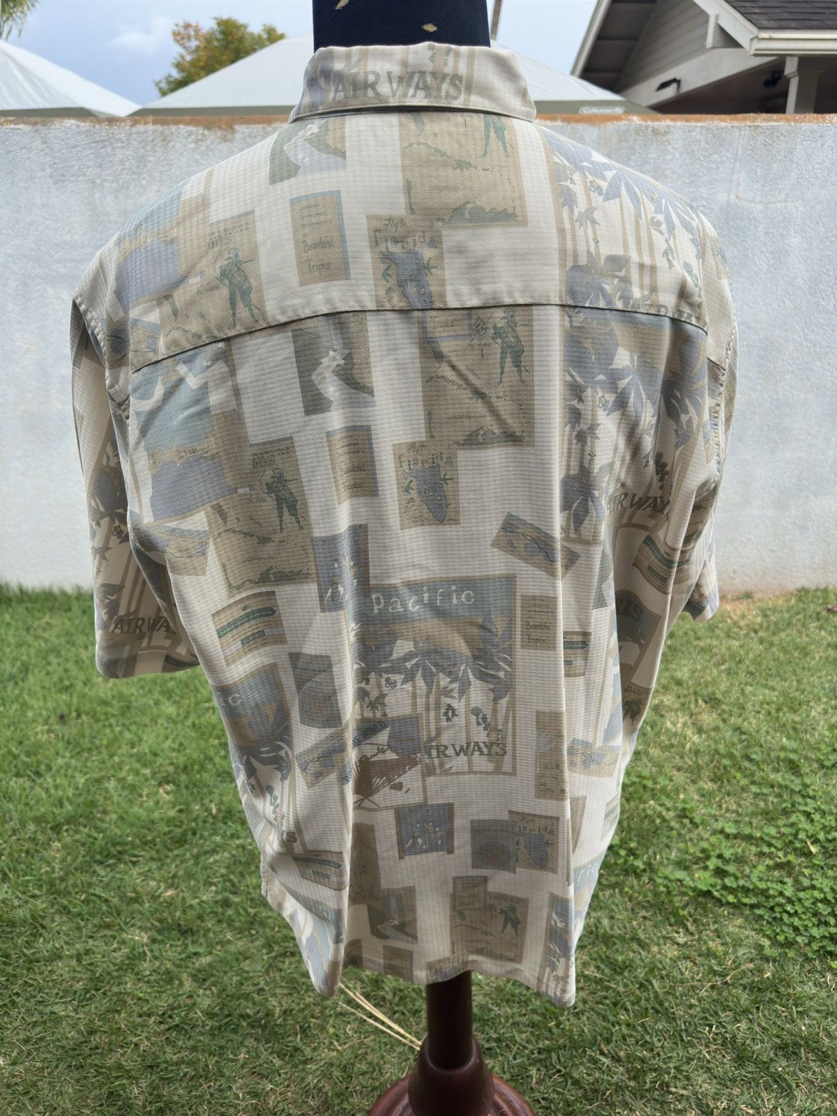 Tori Richard PreOwned Tori Richard Beige Hawaiian Print Men's XL Size US XL / EU 56 / 4 - 2 Thumbnail