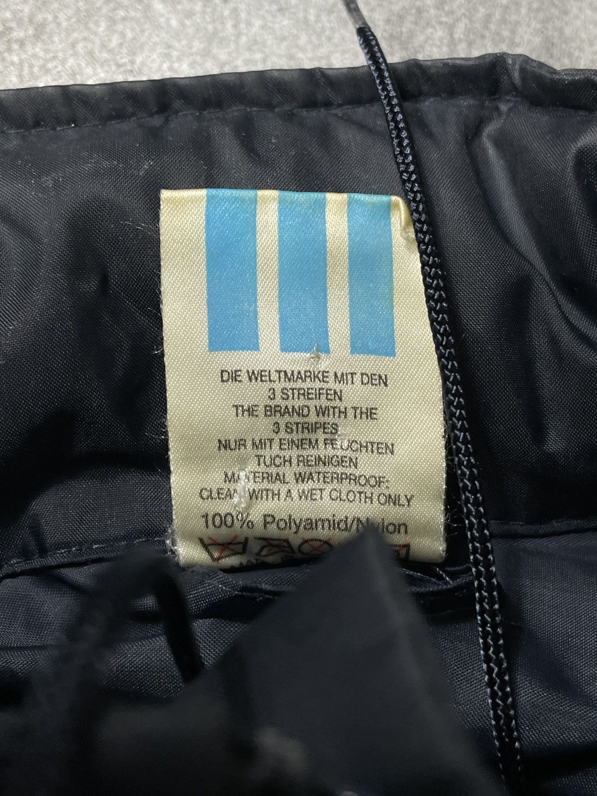 Adidas 🔥RARE🔥Adidas Vintage 90s Raincoat Light Jacket Rare Boxy Size US XL / EU 56 / 4 - 6 Thumbnail