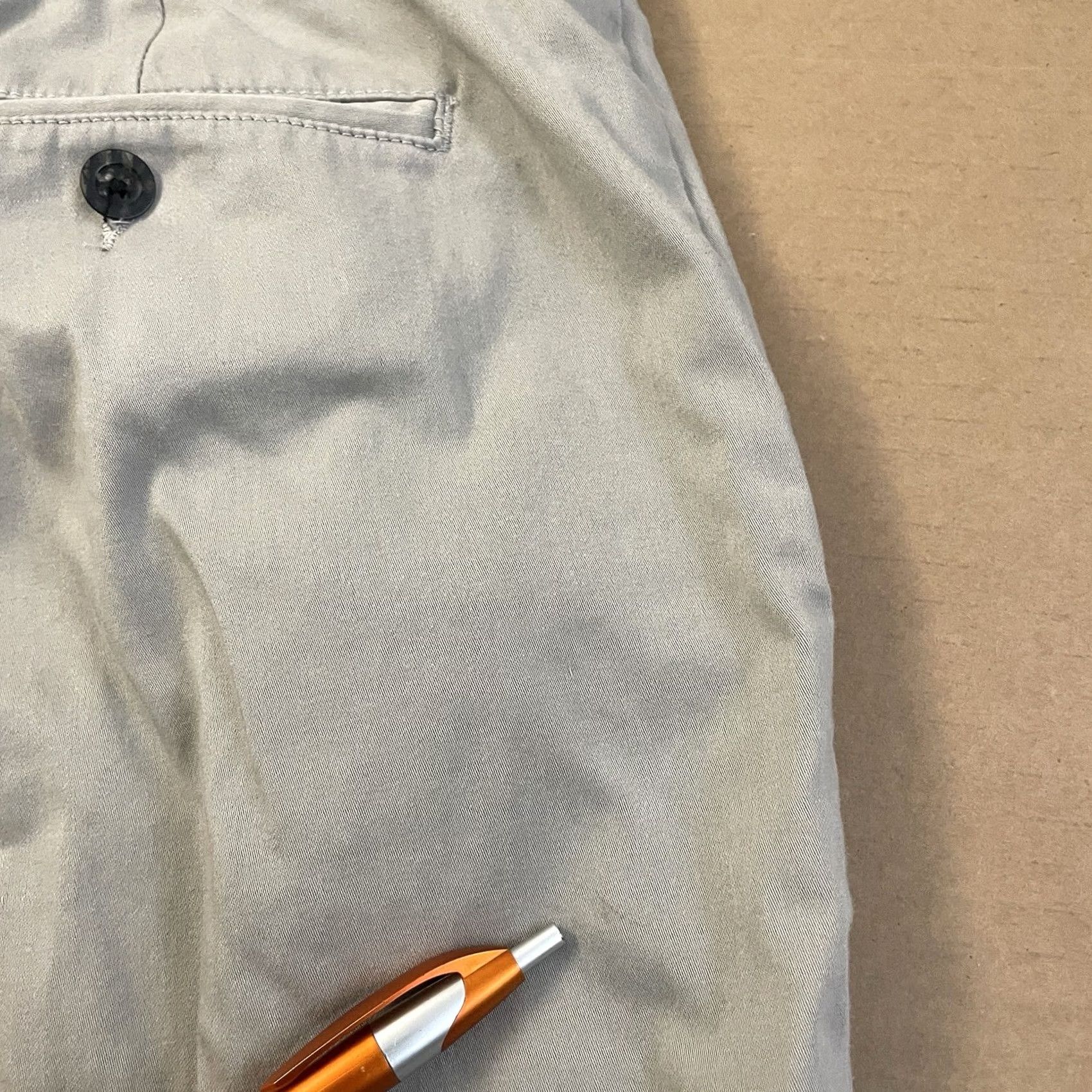 Gap VINTAGE Gap Chino Pants Mens Adult 31 x 28 Beige Hook Zipper Button Outdoors 90s Y2K Chino Pants Mens Size US 31 - 3 Thumbnail