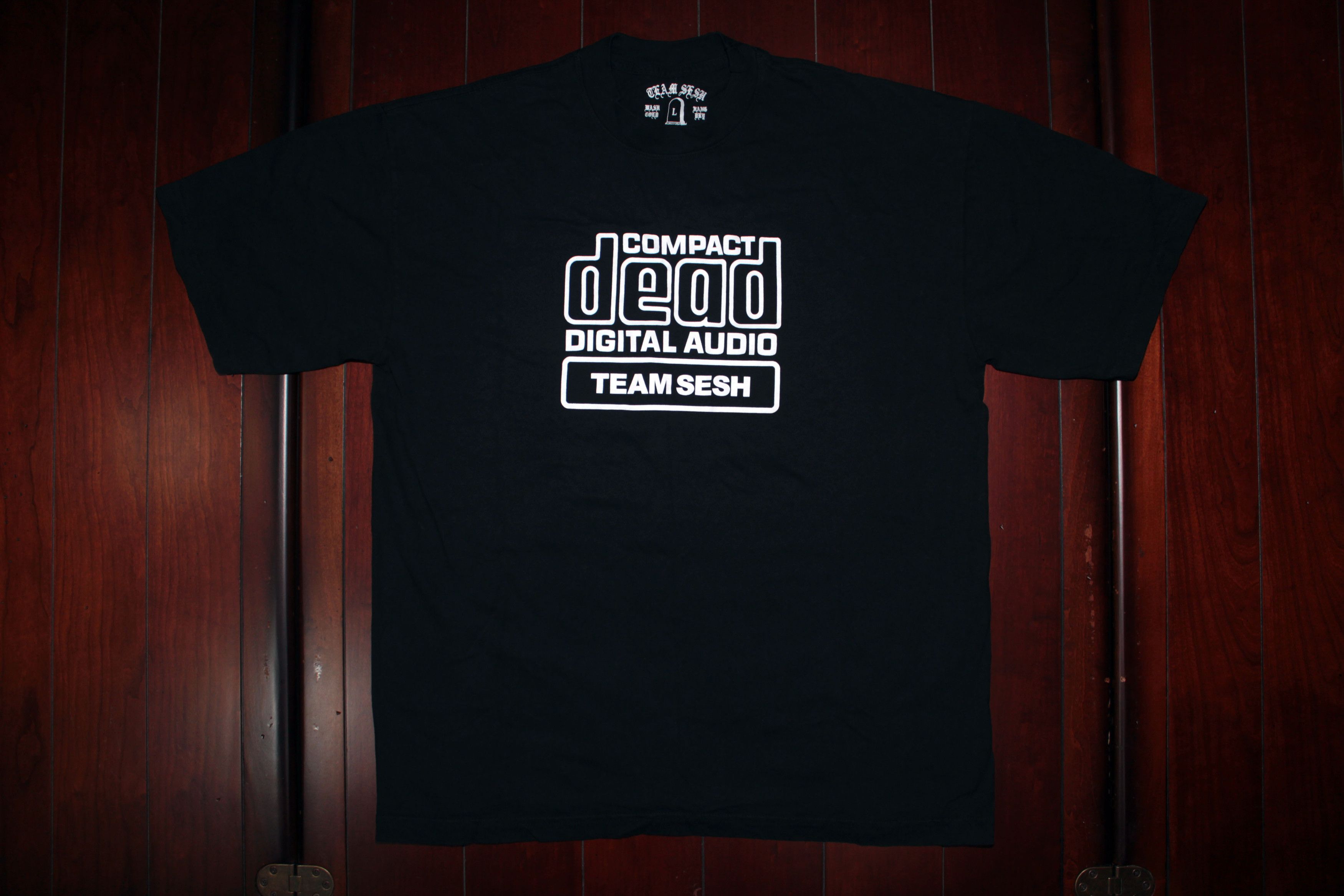 Bones × TeamSESH TeamSESH "DeadAudio" T-Shirt Size US L / EU 52-54 / 3 - 1 Thumbnail