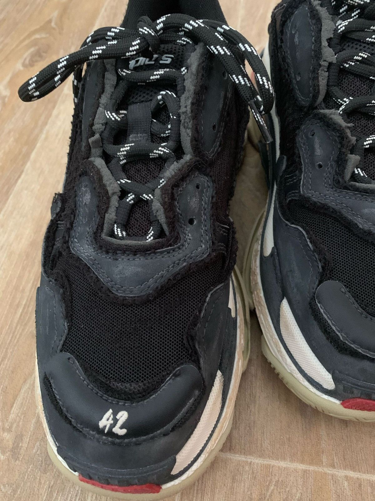 Balenciaga Balenciaga New „Used Look“ Tripple S OG colorway Sz.42 Size US 12 / IT 42 - 6 Thumbnail