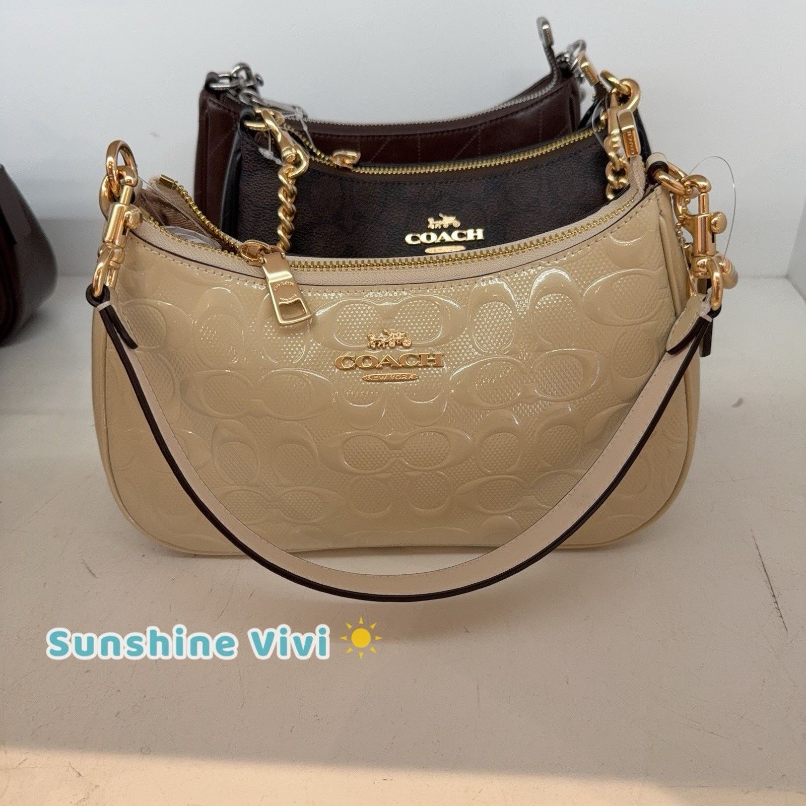 Coach NWT Coach CDA98 Teri Shoulder Bag Leather Heart Charm Chalk Size ONE SIZE - 1 Thumbnail