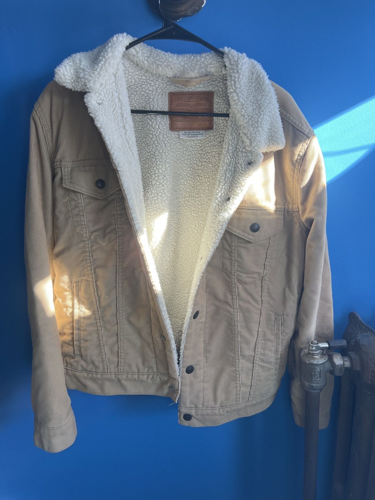 image of Levis Levi’S Corduroy Jacket in Tan, Men's (Size Medium)