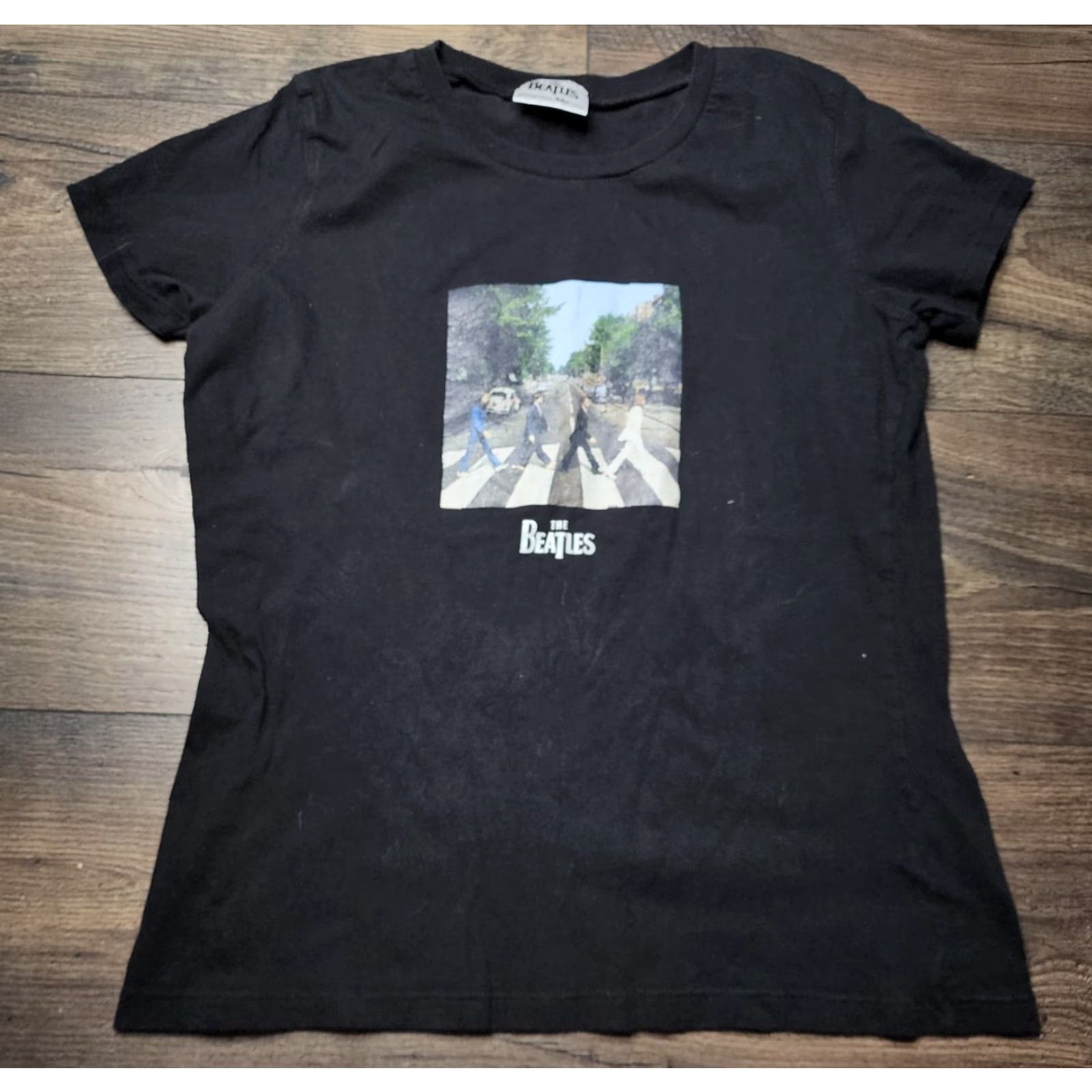 Vintage Womens L The Beatles Abbey Road T Shirt Short Sleeves Pullover Distressed Size L / US 10 / IT 46 - 7 Thumbnail