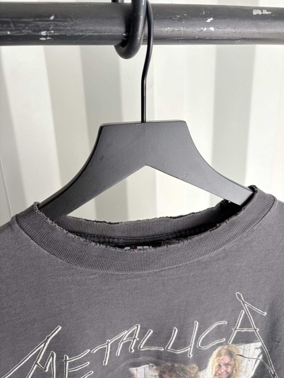 Band Tees Vintage Metallica Shirt Faded Distressed GRUNGE Band Size US L / EU 52-54 / 3 - 5 Thumbnail