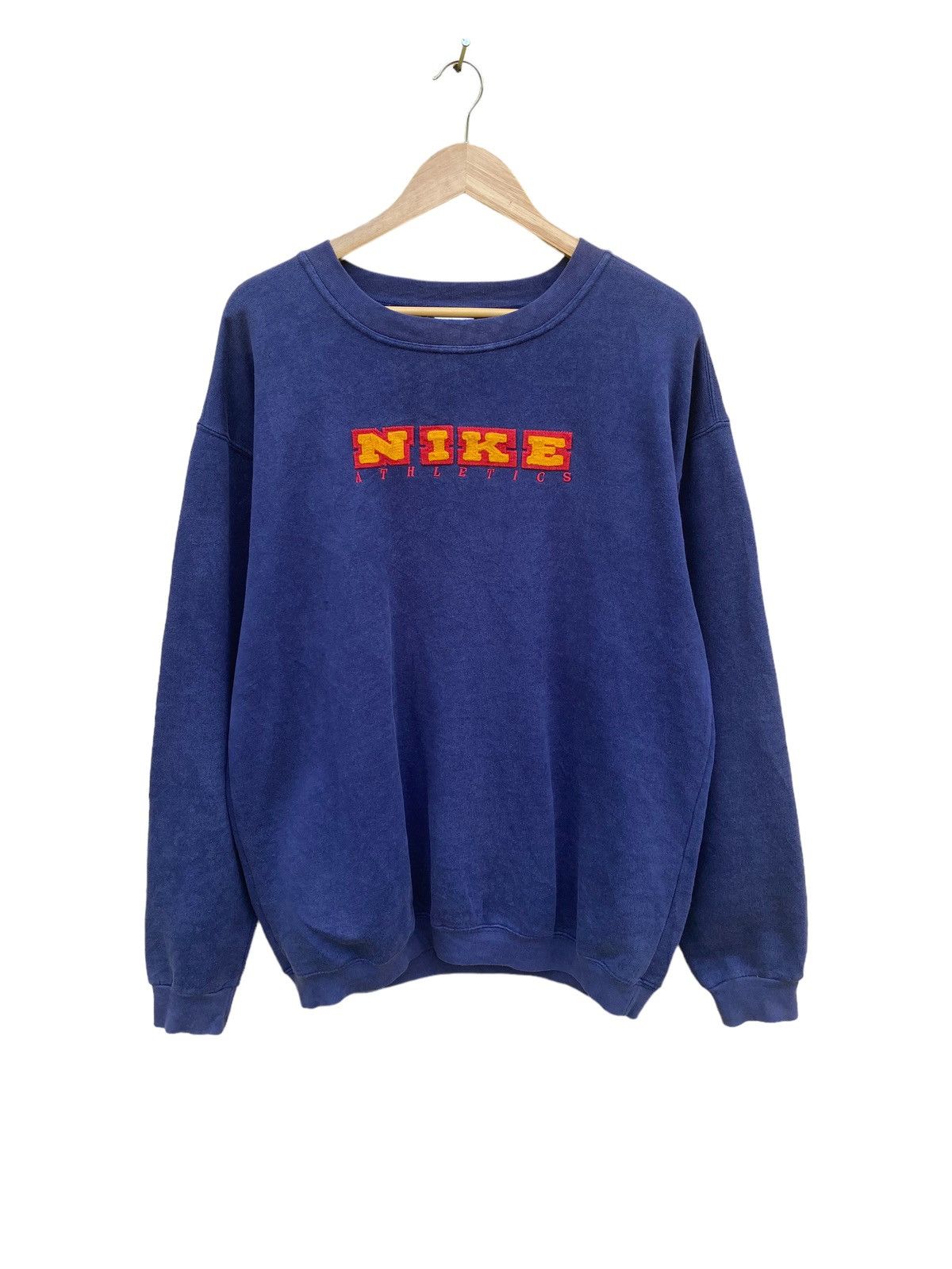 Vintage Vintage Nike big logo spell out embroidery faded sweatshirt Size US XL / EU 56 / 4 - 4 Thumbnail