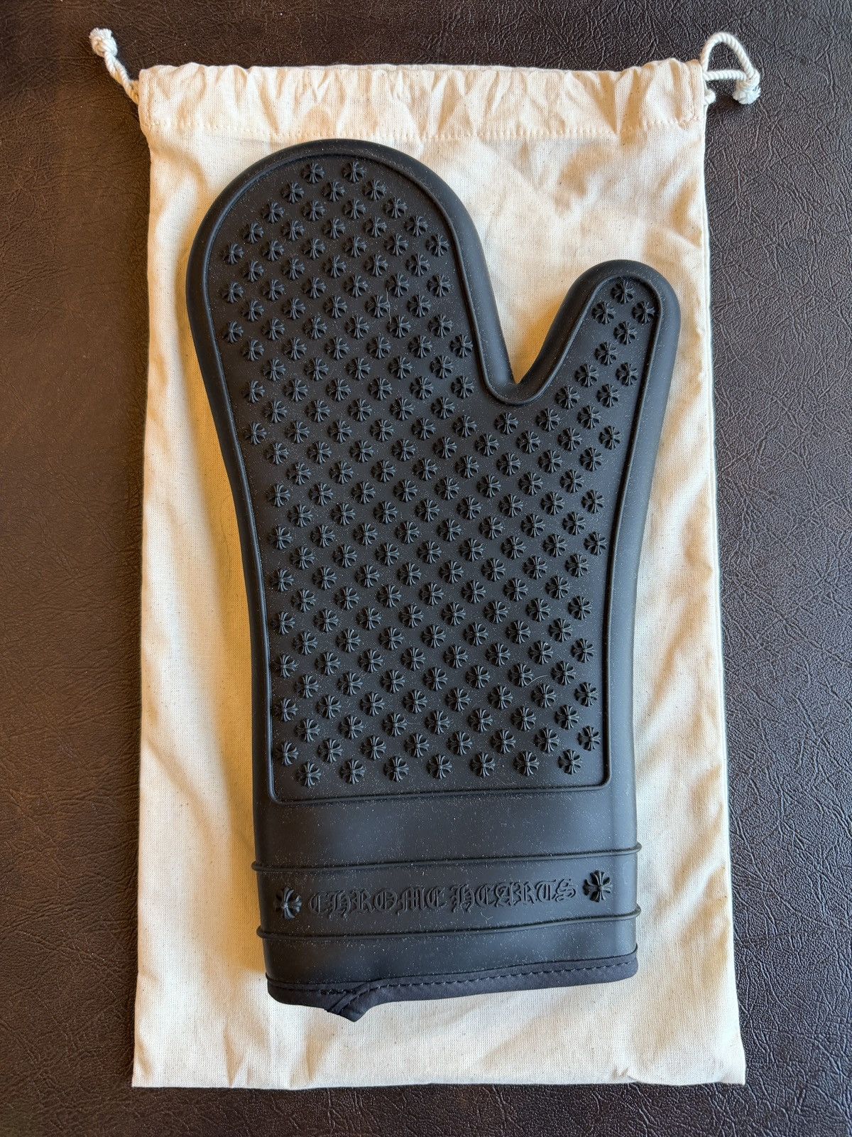 Chrome Hearts Chrome Hearts Plus Logo Rubber Mitt & Mat Set Size ONE SIZE - 8 Thumbnail