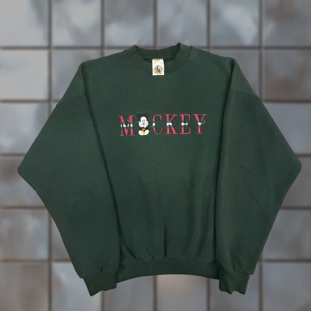Mickey & Co. VINTAGE Mickey Sweatshirt Mens XL Green Embroidered Mickey Mouse Graphic 90s Pullover Crew Neck Size US XL / EU 56 / 4 - 1 Thumbnail