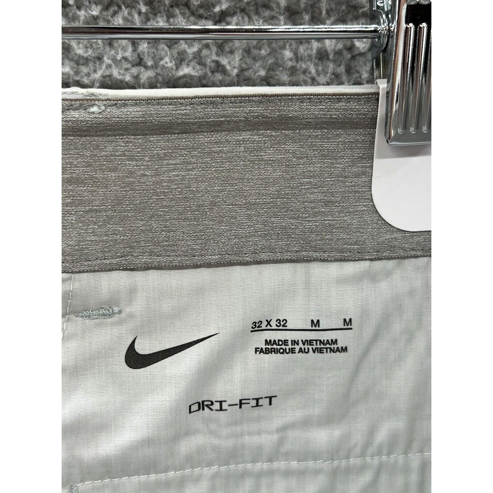 Nike Nike Dri-FIT UV Gray Stripe Seersucker Golf Chino Pants Size US 32 / EU 48 - 3 Thumbnail