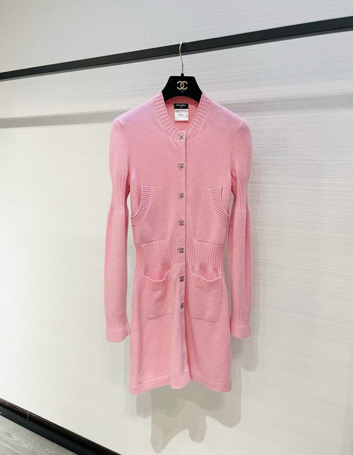 Chanel Chanel Turn-Lock Mid-Length Cashmere Cardigan Dress J33 Size XXS / US 00 / IT 34 - 1 Thumbnail