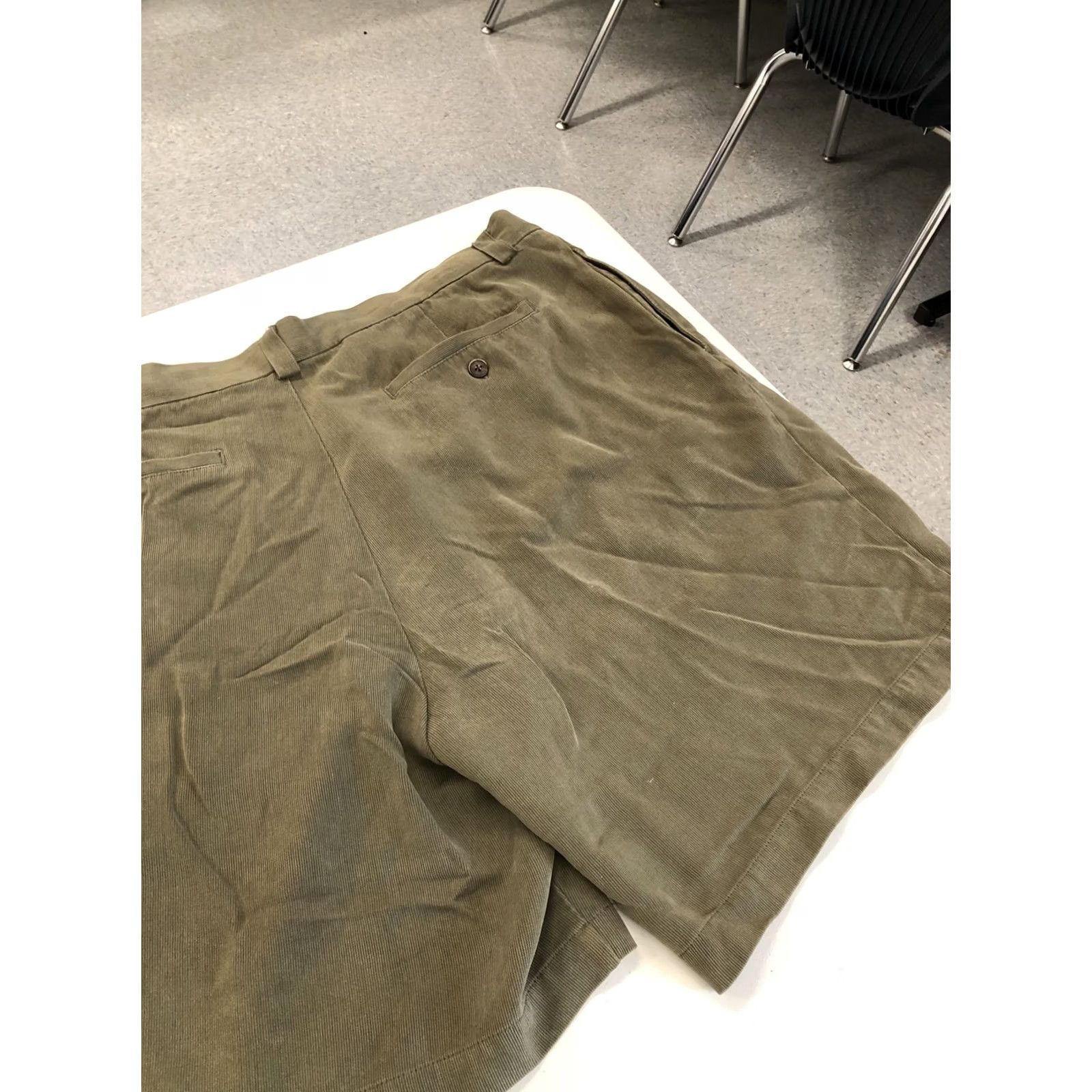 Tommy Bahama Tommy Bahama Shorts Mens 36 Relax Green Pleated Silk Casual Beach Chino Size US 36 / EU 52 - 7 Thumbnail