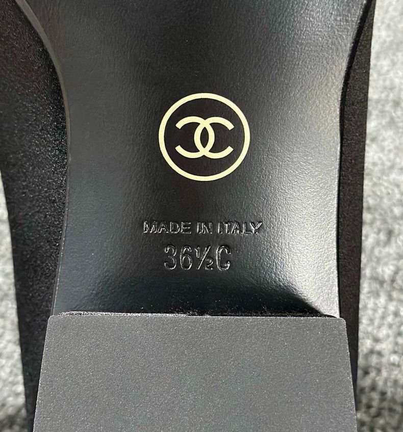 Chanel Chanel Pearl Detail Black Loafers -2505 Size US 6 / IT 36 - 7 Thumbnail