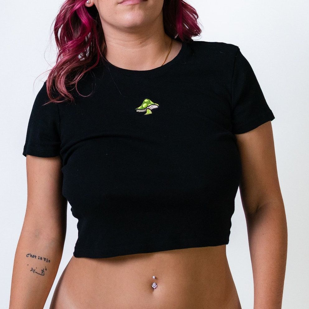 Designer Simple Black Mushroom Cropped Tee Shirt Size L / US 10 / IT 46 - 2 Thumbnail