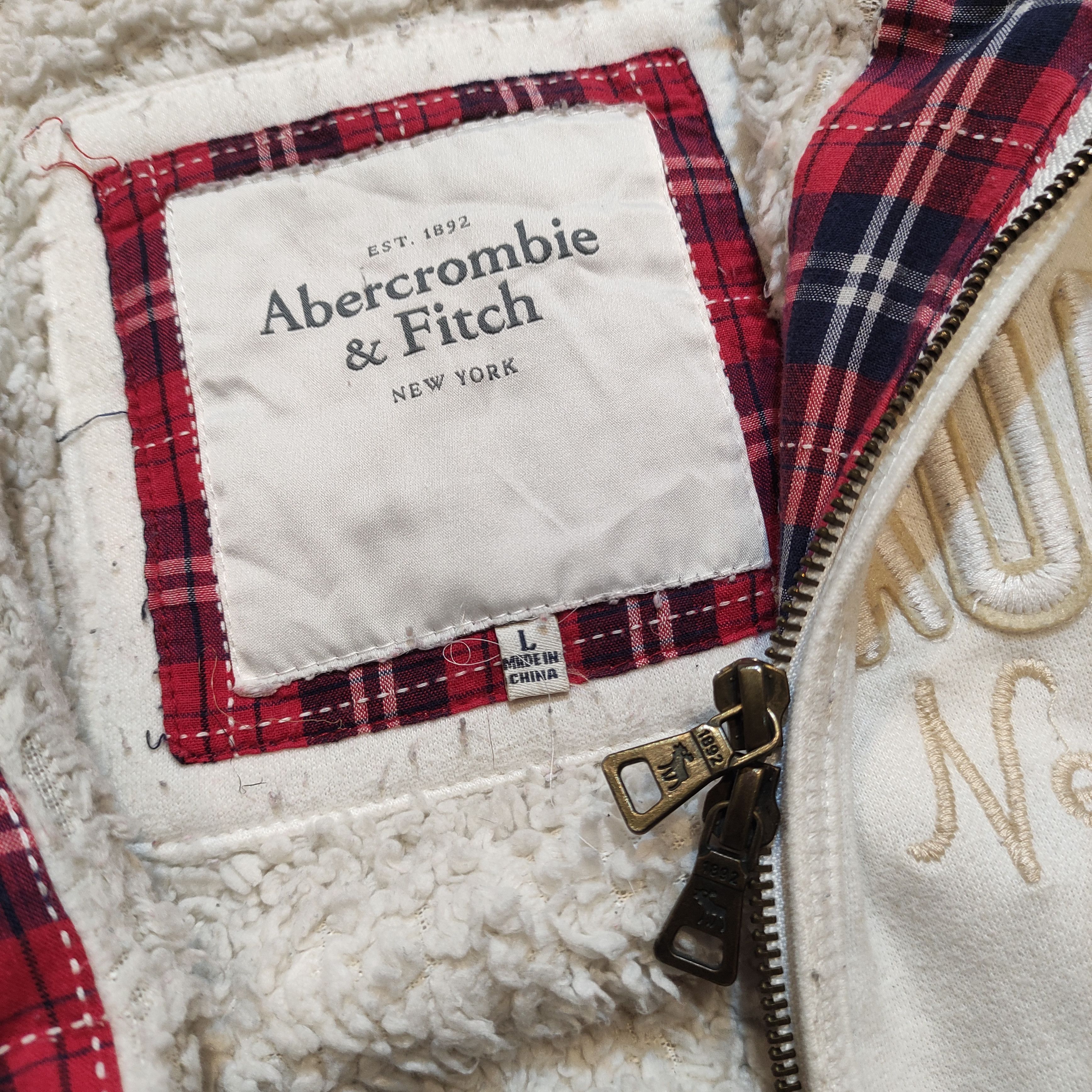 Le Grande Bleu (L.G.B.) Abercrombie Fur Y2K Zipper Hoodie 2000s Size US S / EU 44-46 / 1 - 8 Thumbnail