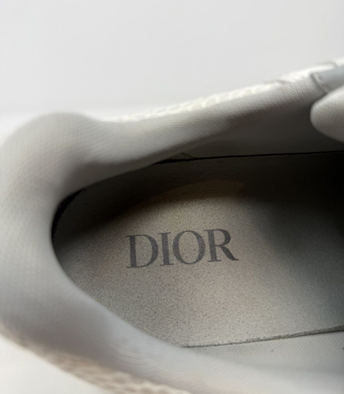 Dior Dior B22 Sneaker White/Black Size US 15 / EU 48 - 8 Thumbnail