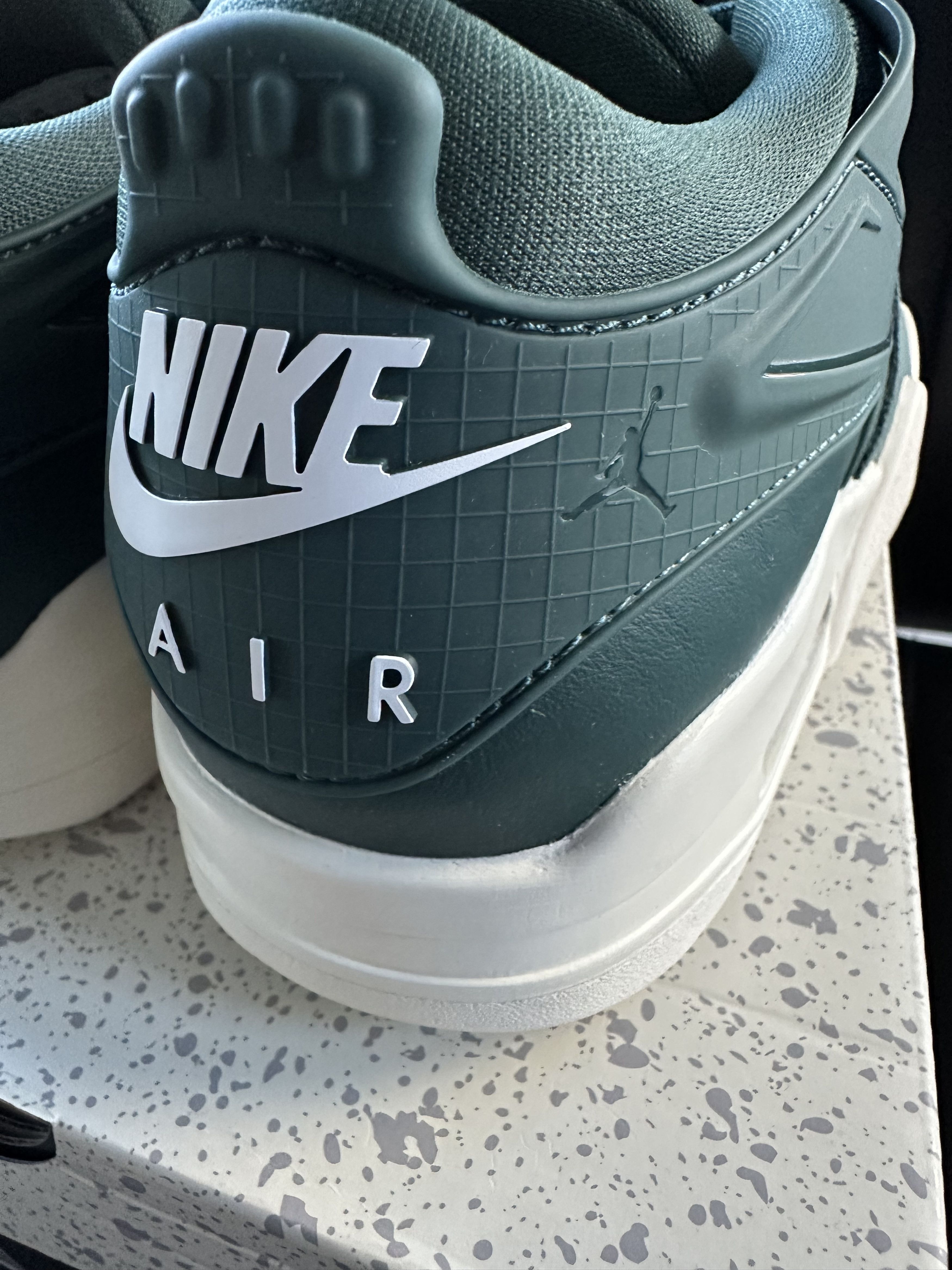 Nike WMNS AIR JORDAN 4 RM OXIDIZED GREEN Size US 9.5 / IT 39.5 - 4 Thumbnail