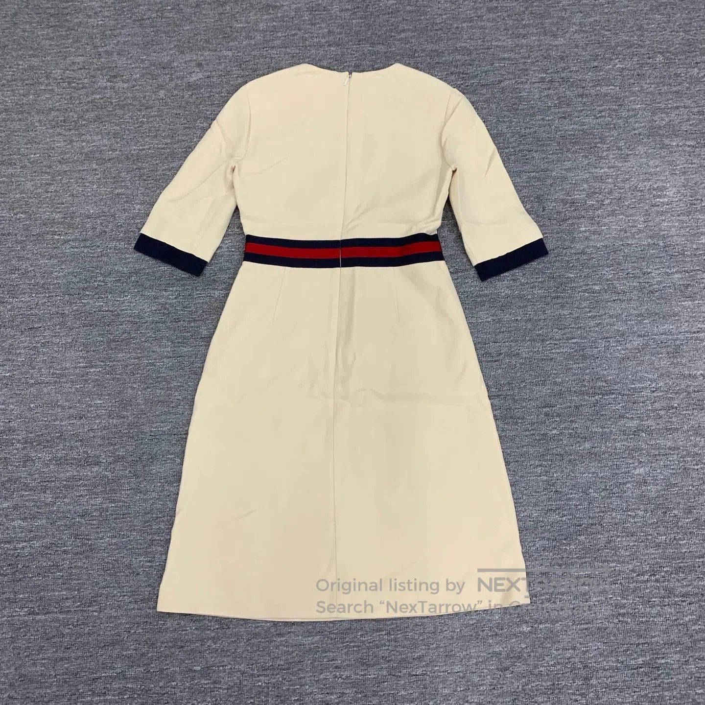 Gucci beige gucci dress with navy accents. Size M / US 6-8 / IT 42-44 - 2 Thumbnail
