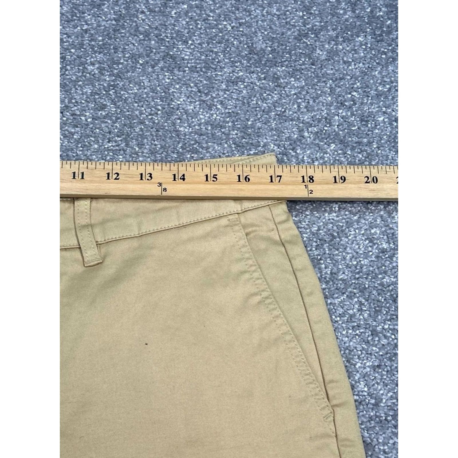 Katin Katin Chino Shorts Mens 33 Brown Stretch Mid Rise Athleisure Golf Performance Chino Shorts Mens 33 Brown Stretch Mid Rise Size US 33 - 3 Thumbnail