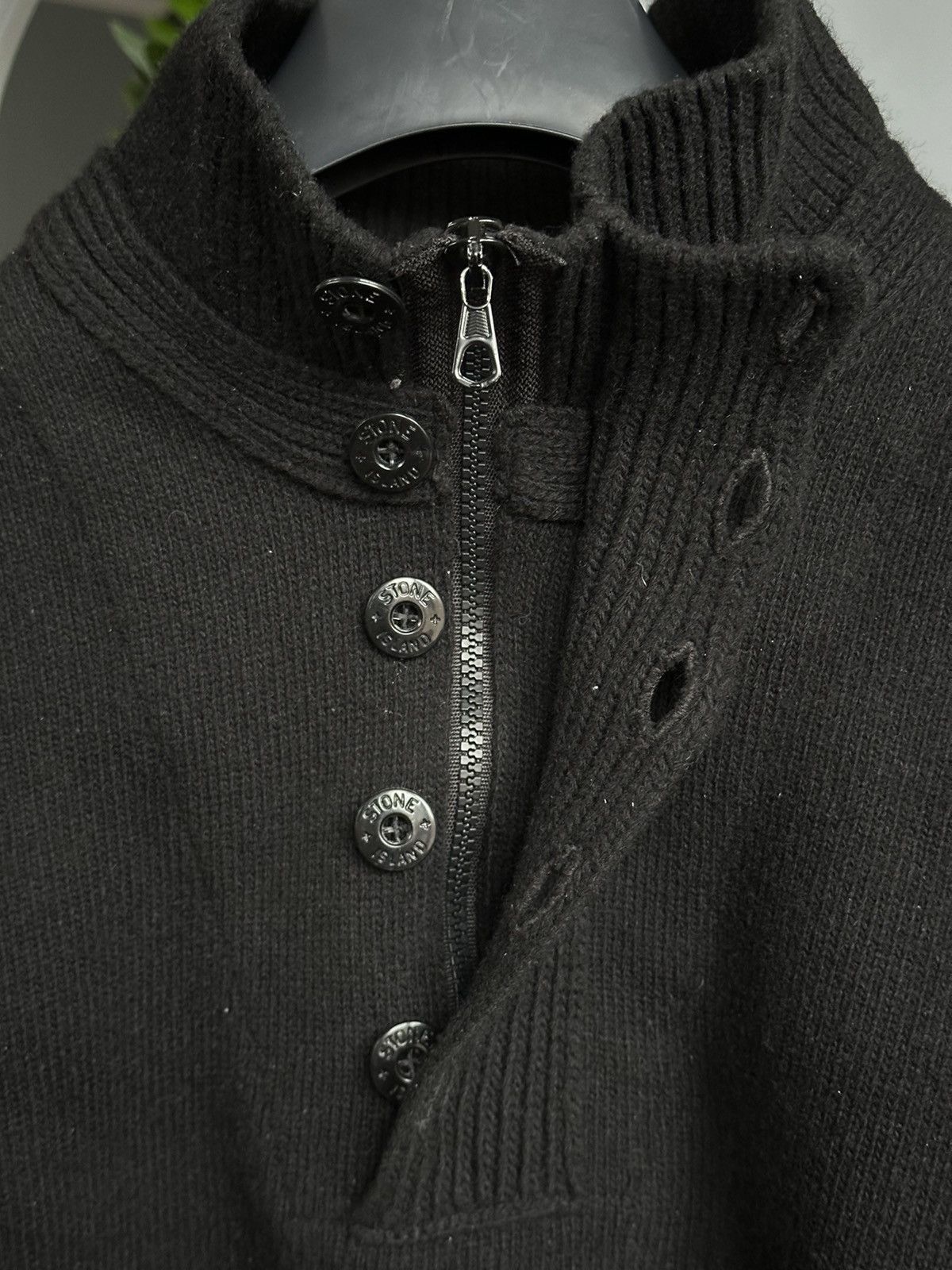 Stone Island Stone Island Black Half Lambswool Jumper Size US XL / EU 56 / 4 - 7 Thumbnail