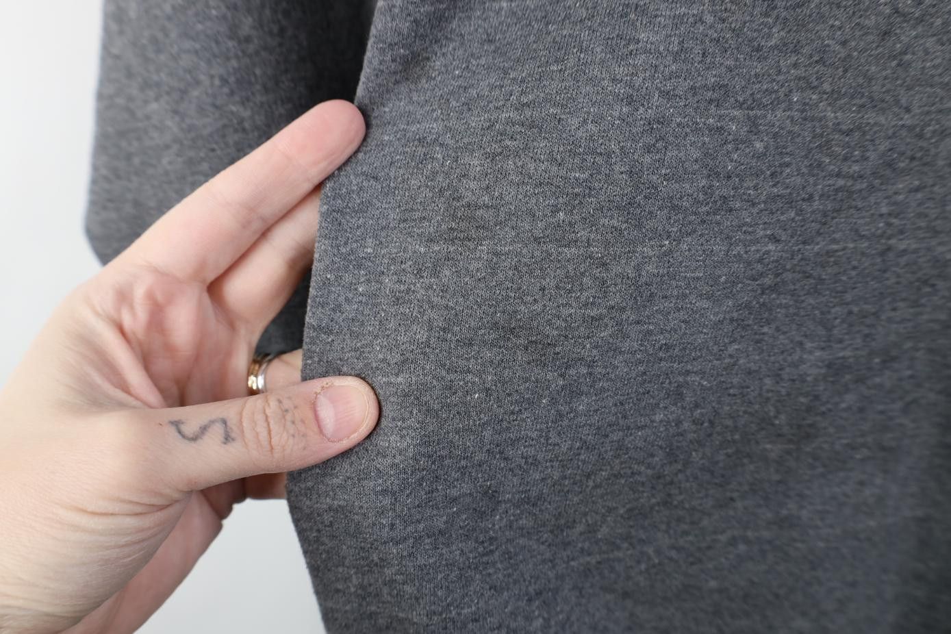 Champion Vintage 90s Champion Blank Crewneck Sweatshirt Heather Gray Size US XL / EU 56 / 4 - 5 Thumbnail